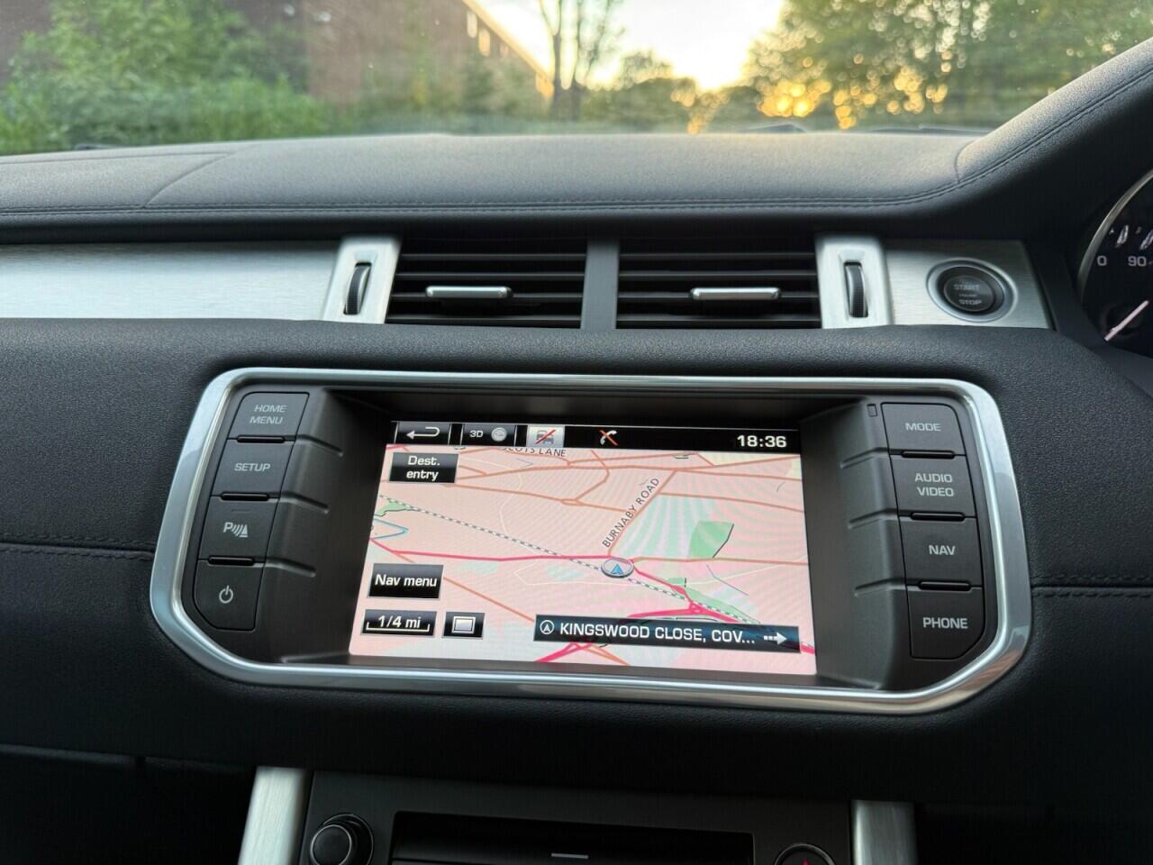 Land Rover Range Rover Evoque view 19