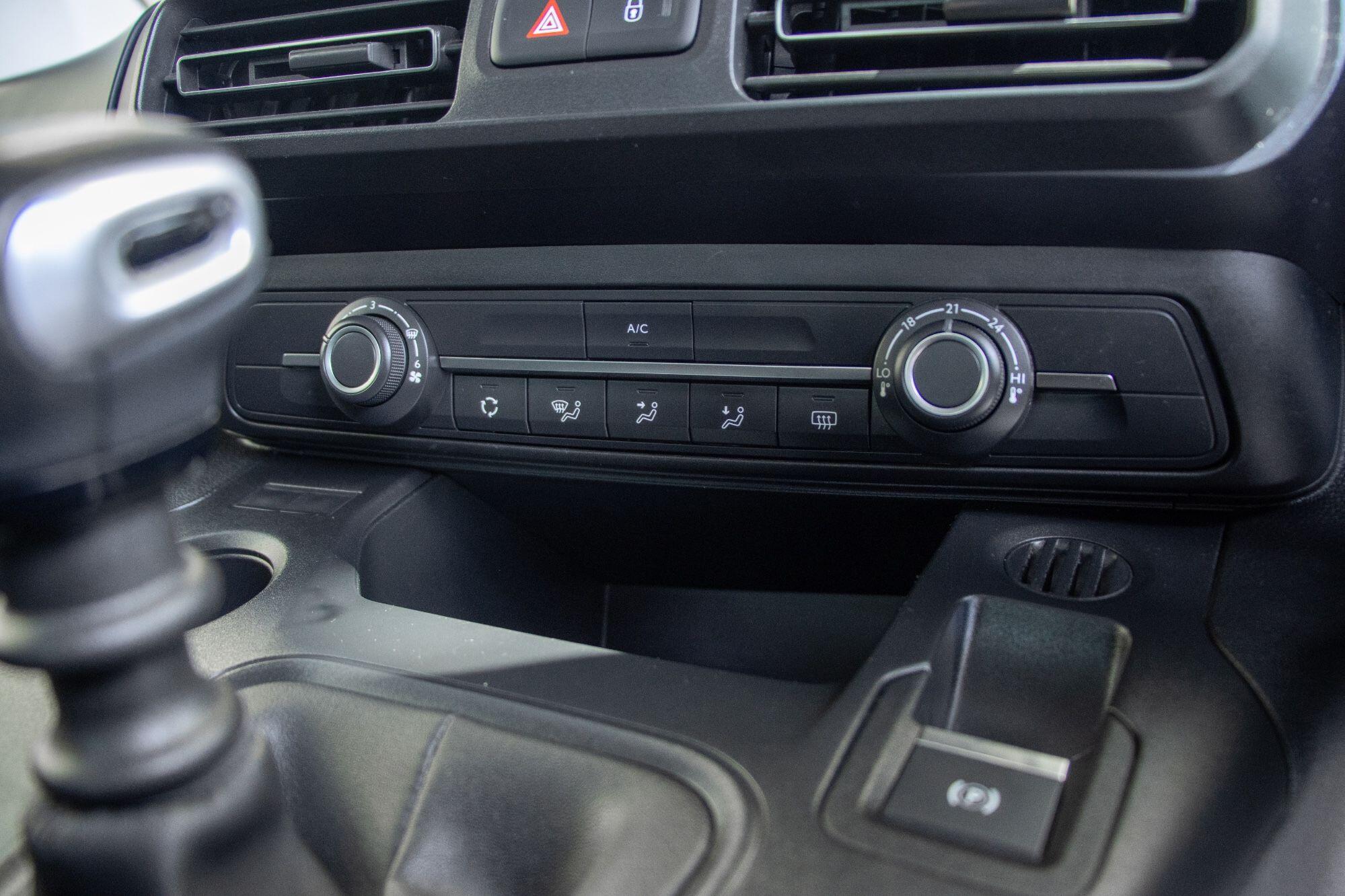 Peugeot Rifter view 21