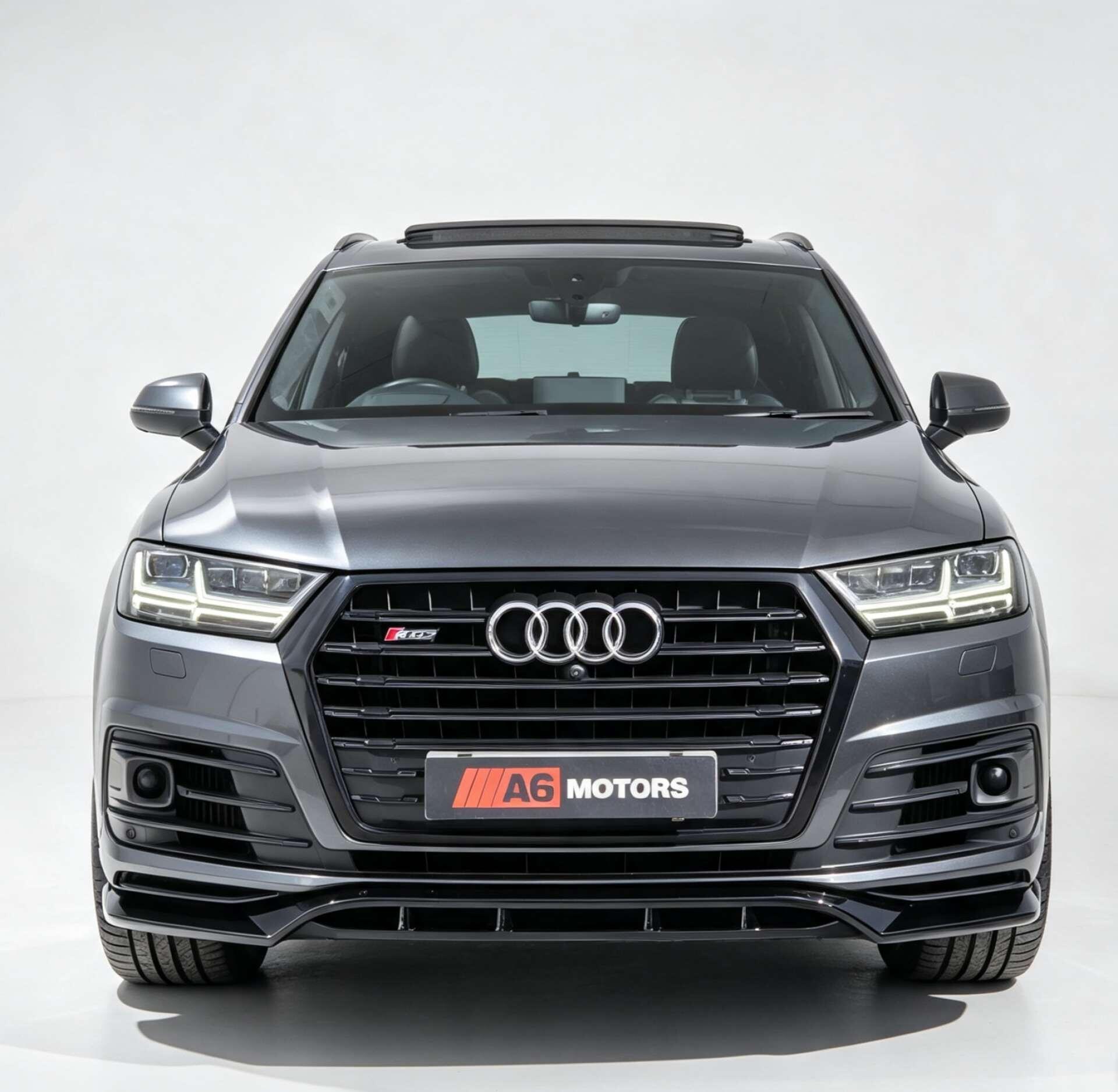 Audi SQ7 view 6