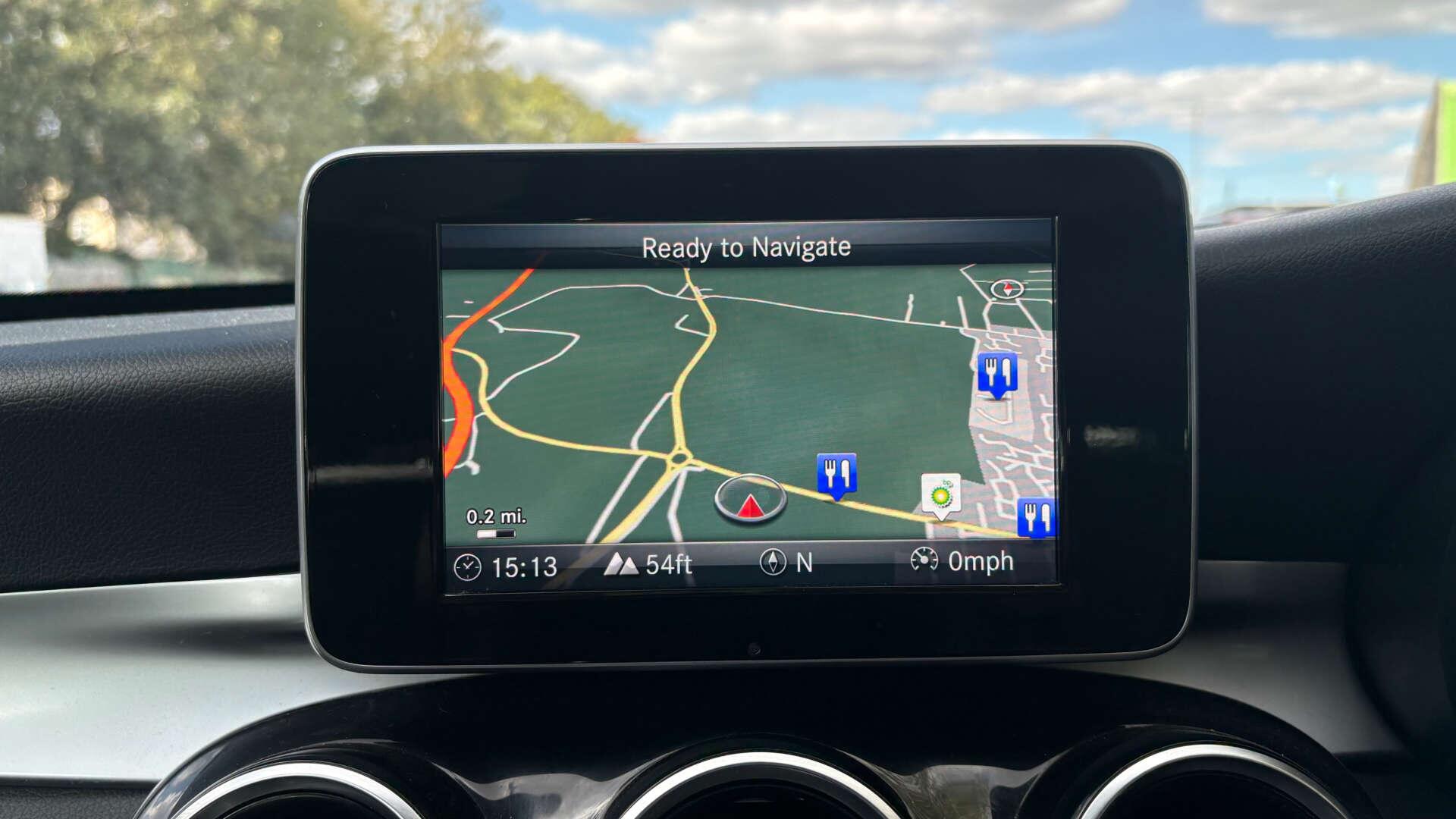 Mercedes-Benz C-Class view 25
