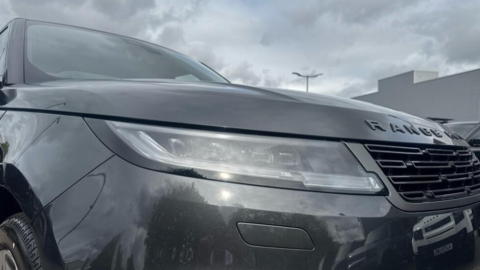 Land Rover Range Rover Sport view 17