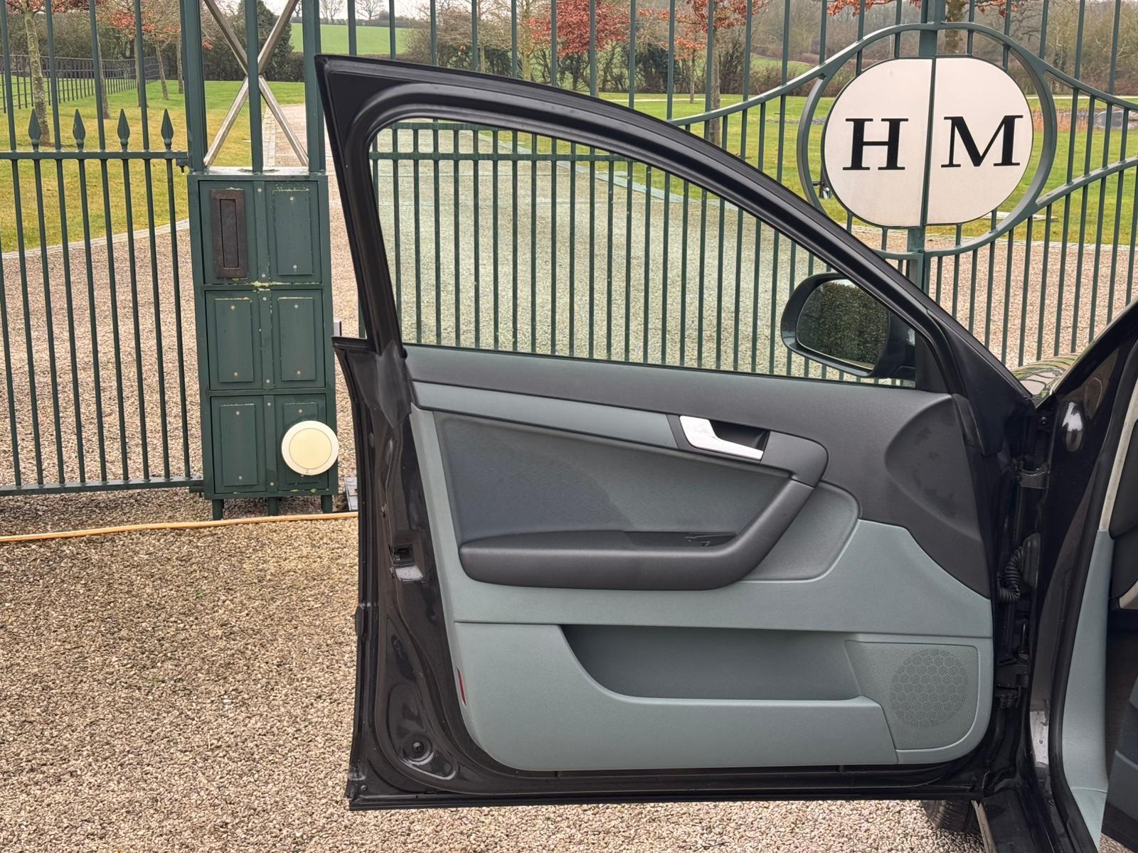 2010 Audi A3 image 16