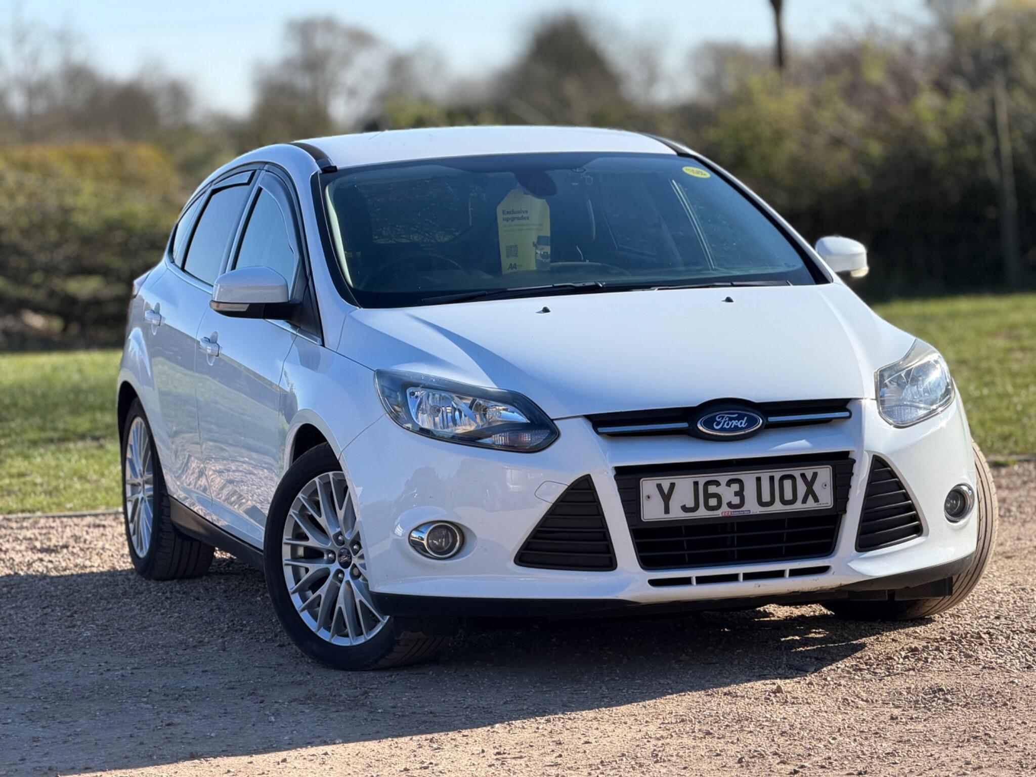 2013 Ford Focus 1.6 TDCi Zetec Euro 5 (s/s) 5dr image 6