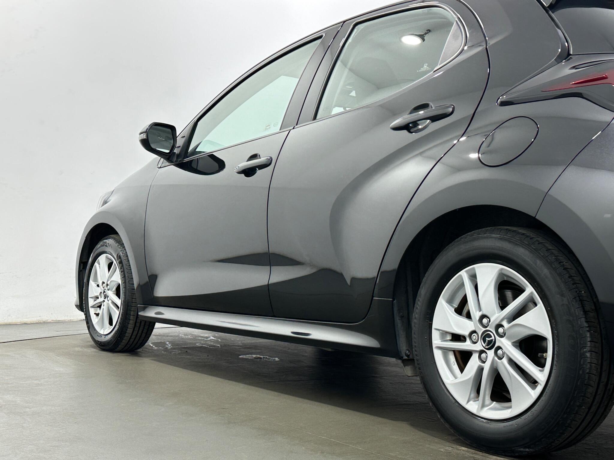 Mazda Mazda2 view 45