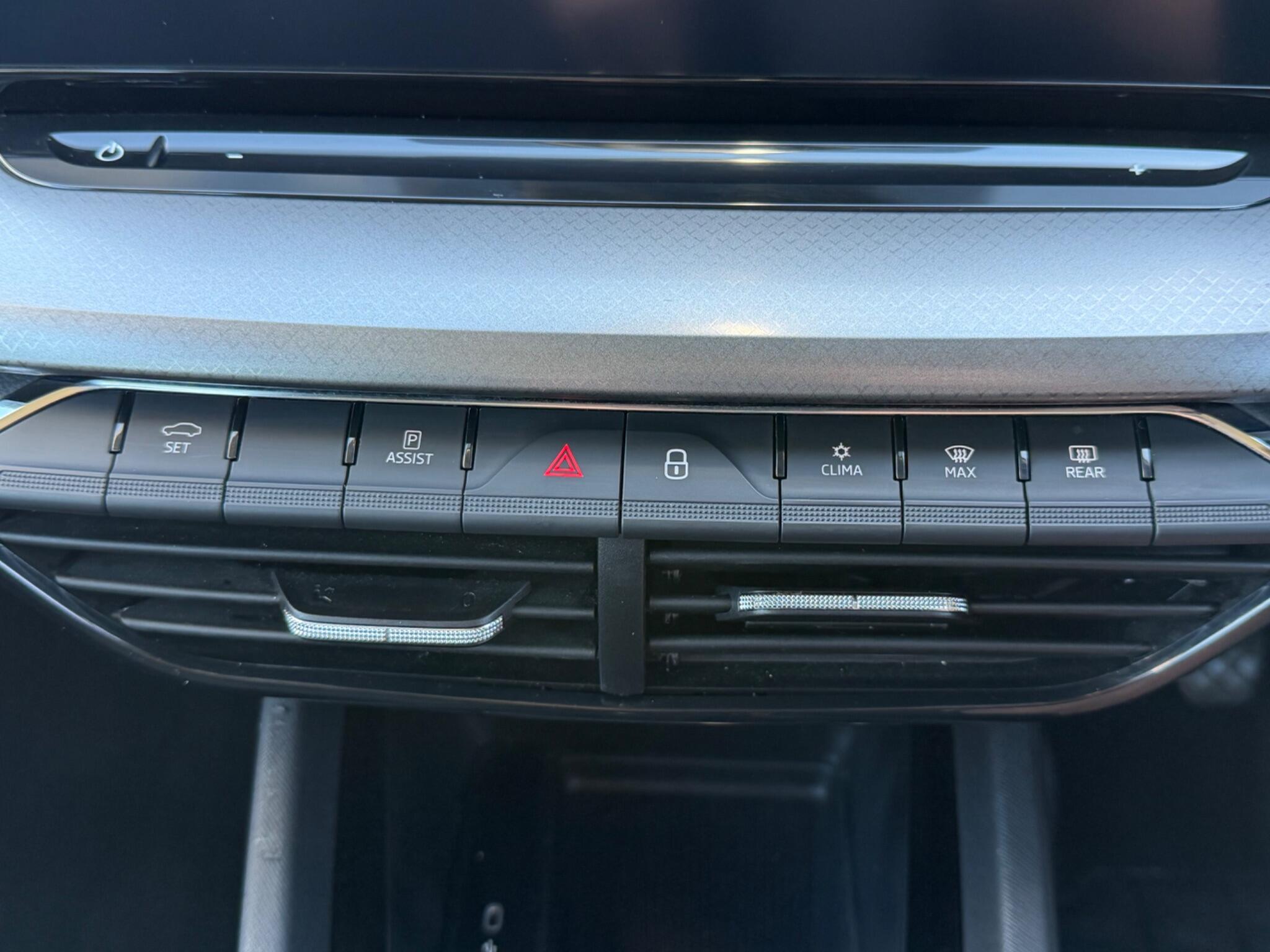 Skoda Octavia view 30