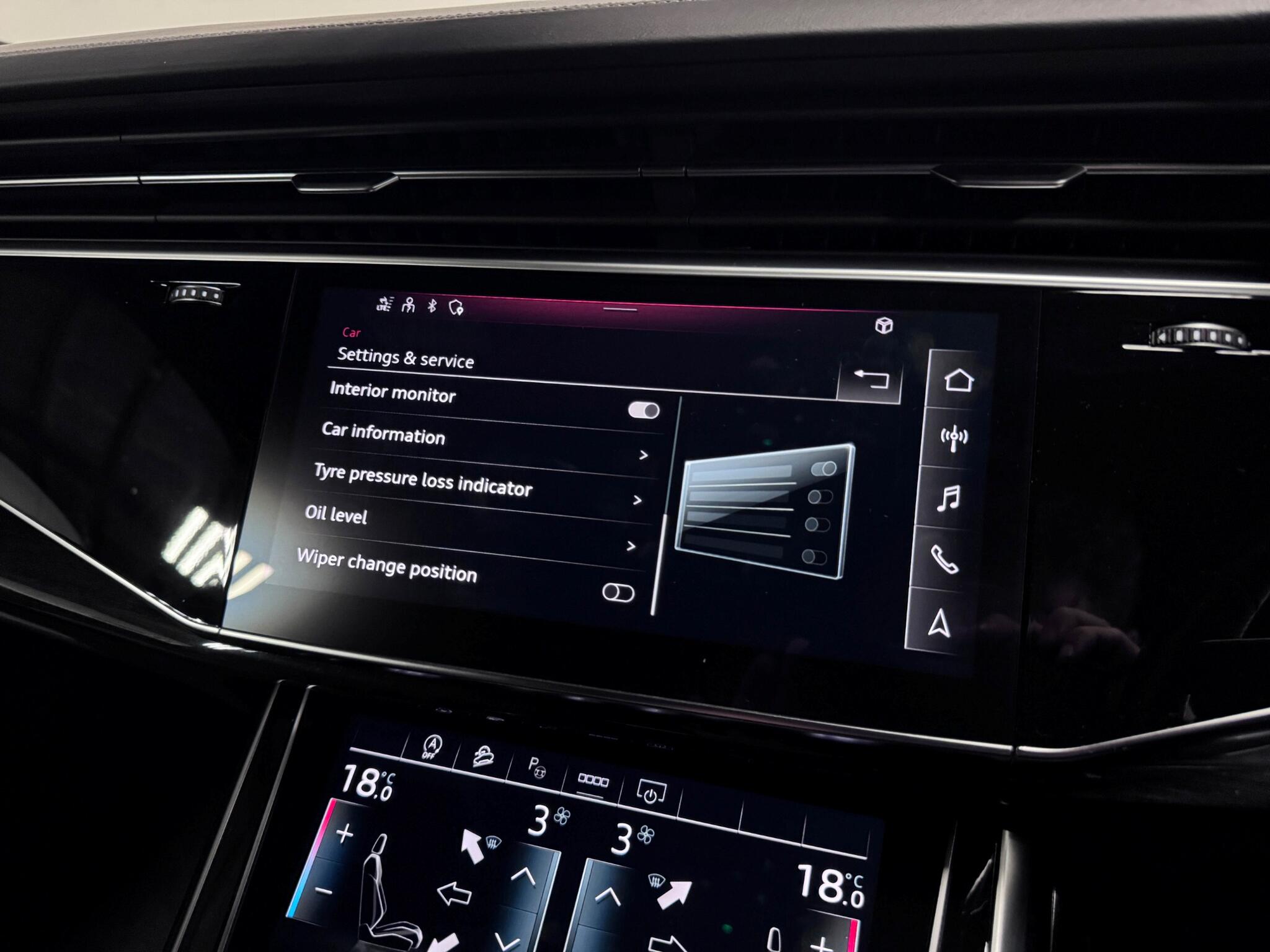 Audi SQ8 view 61
