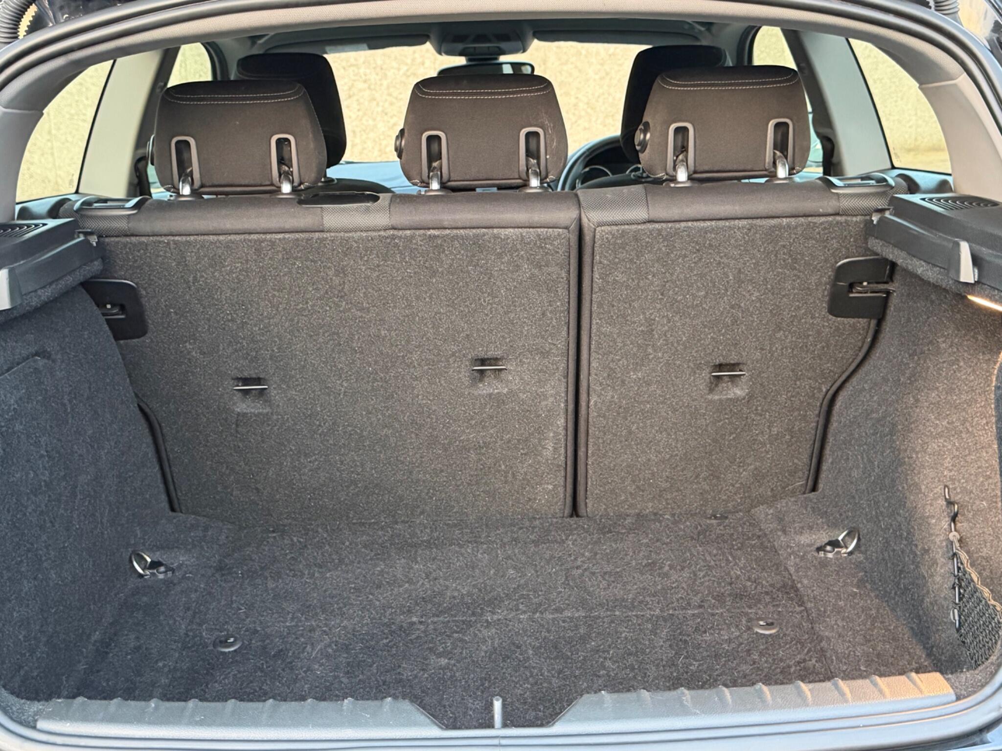 BMW 1 Series view 25