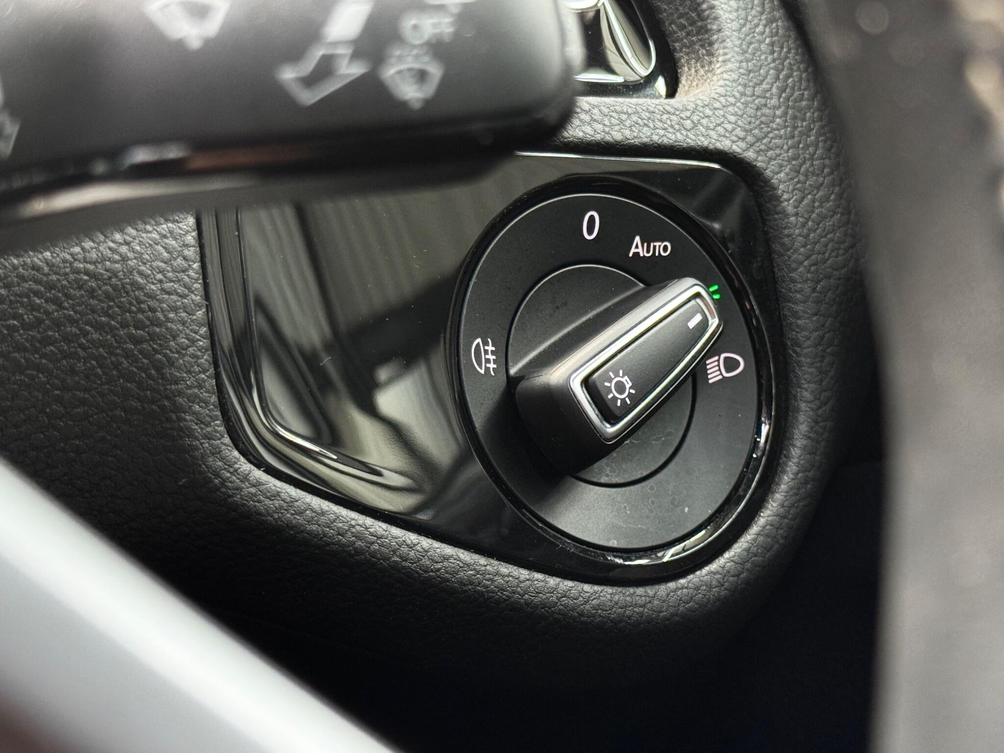 Volkswagen Golf view 37