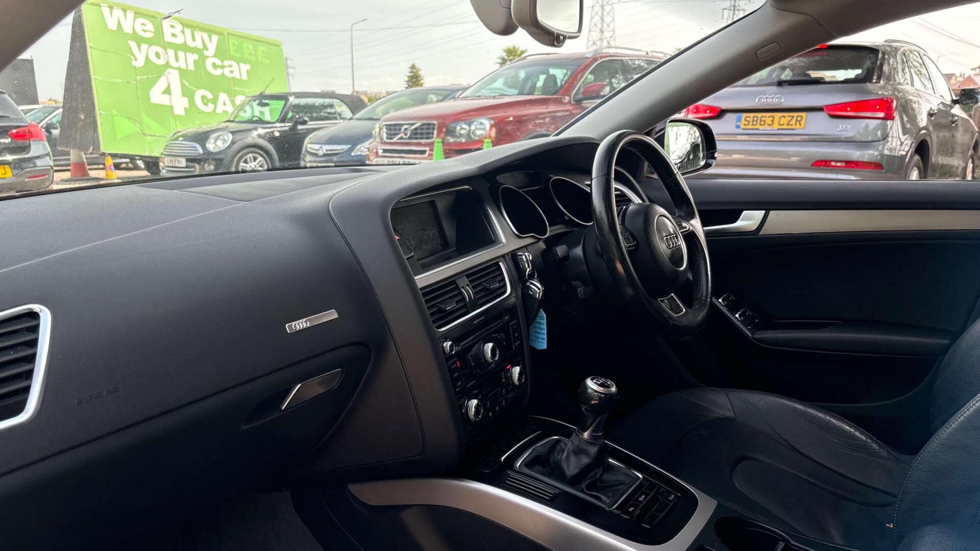 Audi A5 view 14