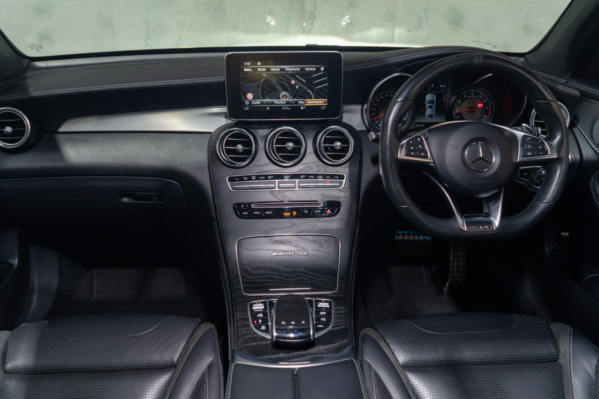 Mercedes-Benz GLC view 11