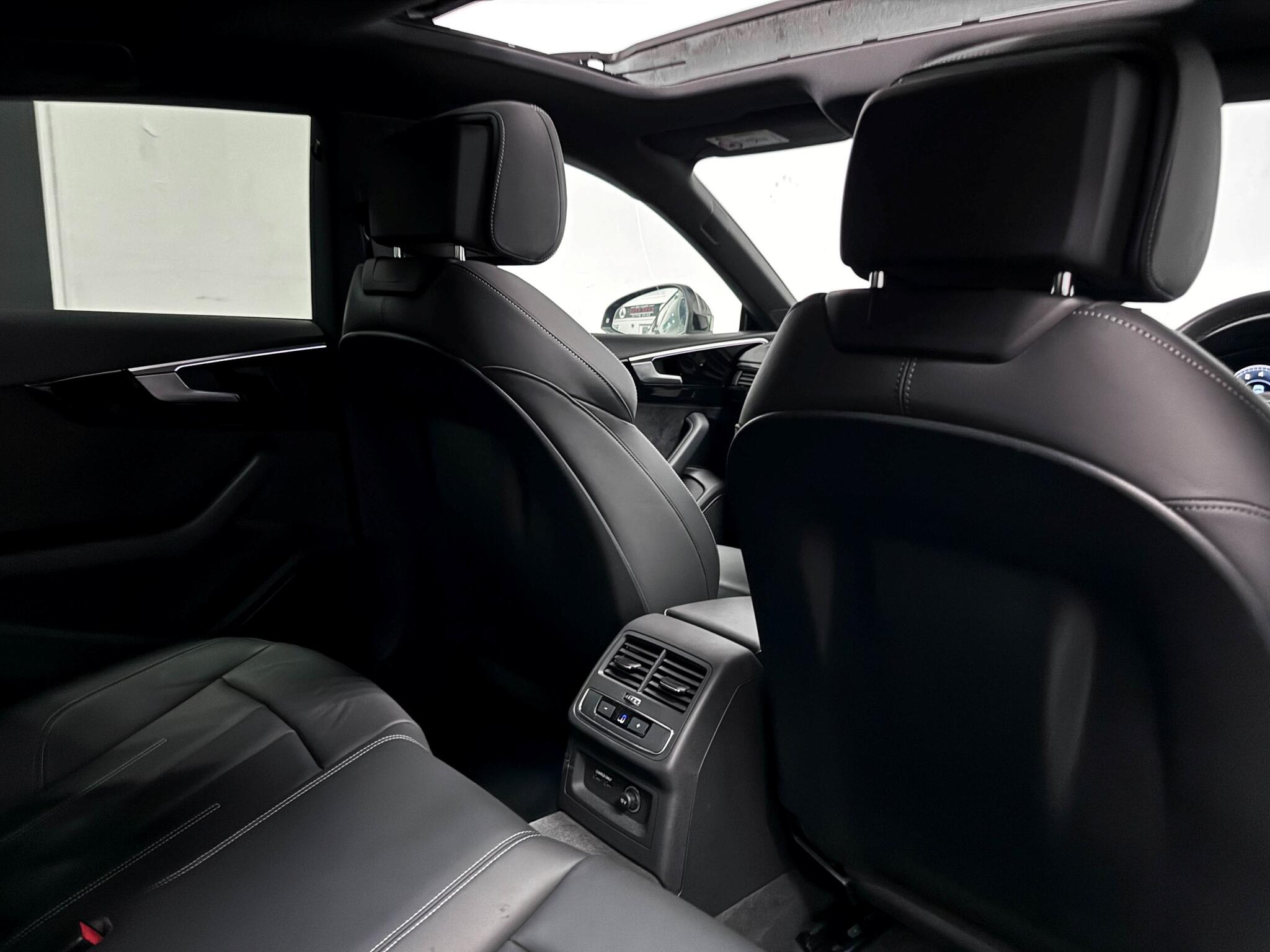 Audi A5 view 11