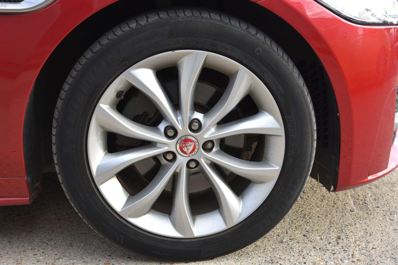 Jaguar XF view 63