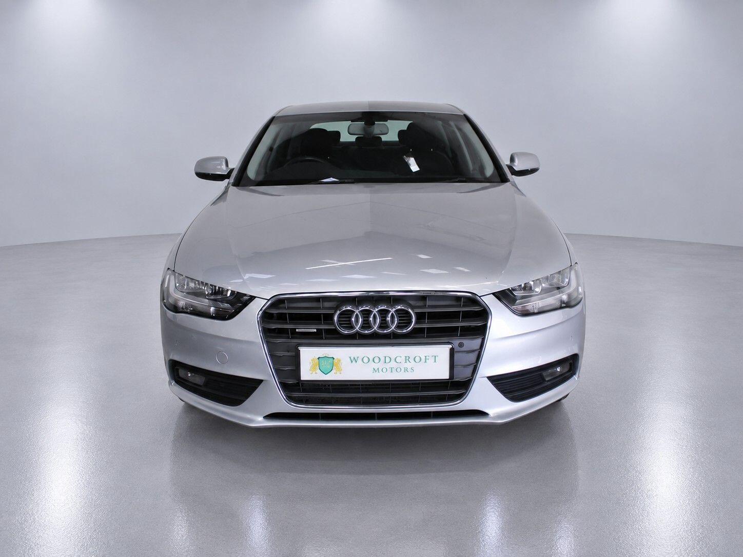Audi A4 view 13