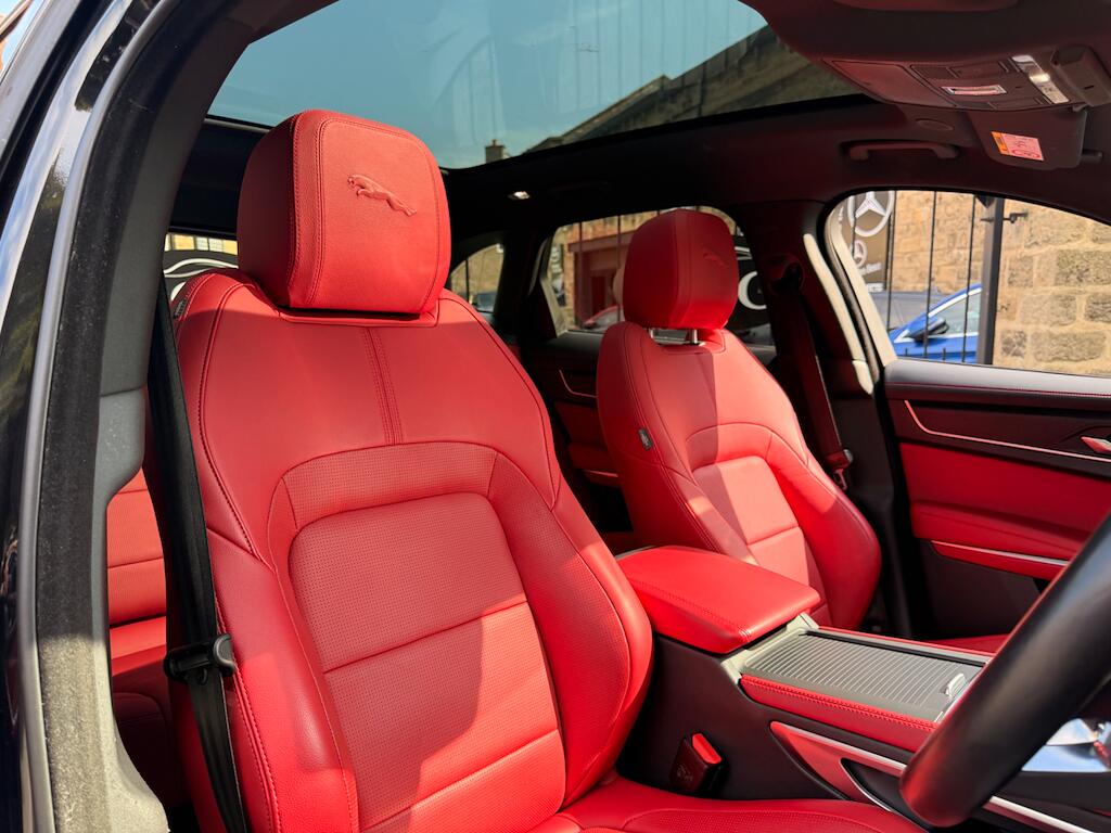 Jaguar F-Pace view 34