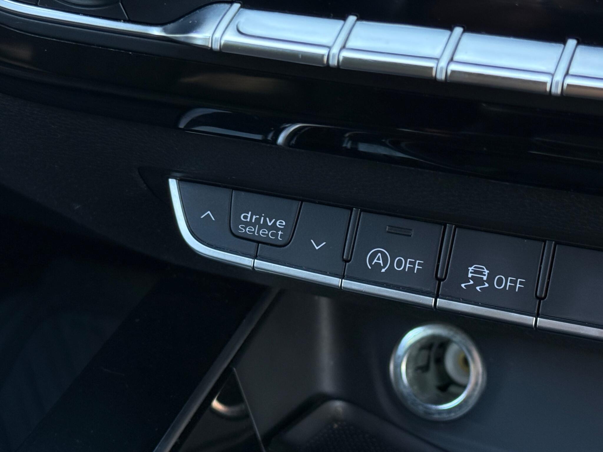 Audi A4 view 23