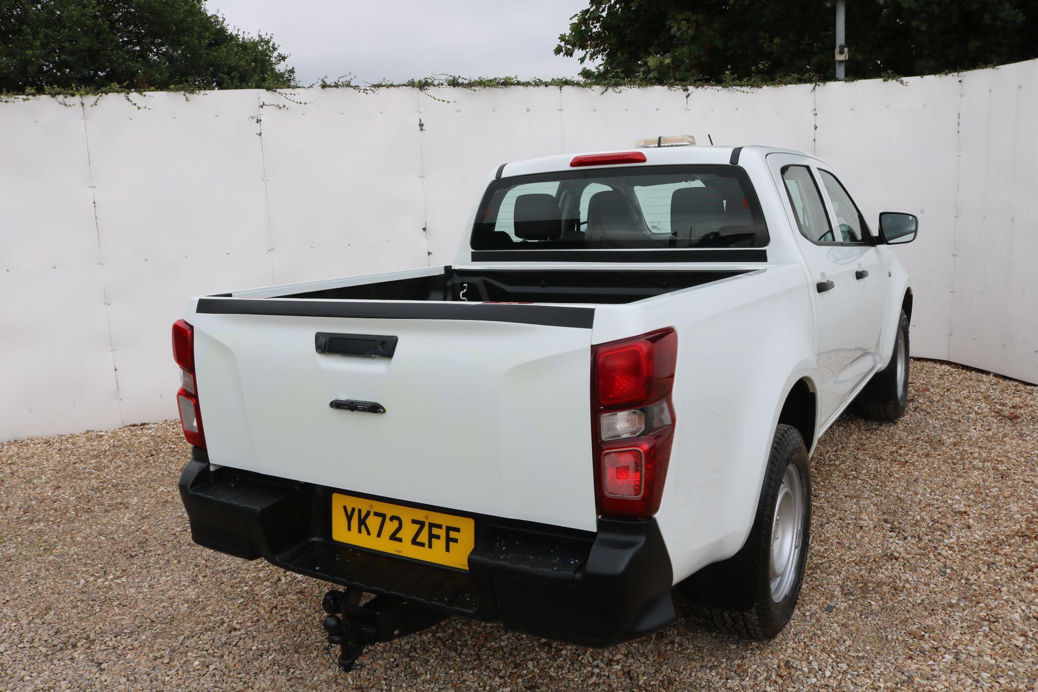 Isuzu D-Max view 19