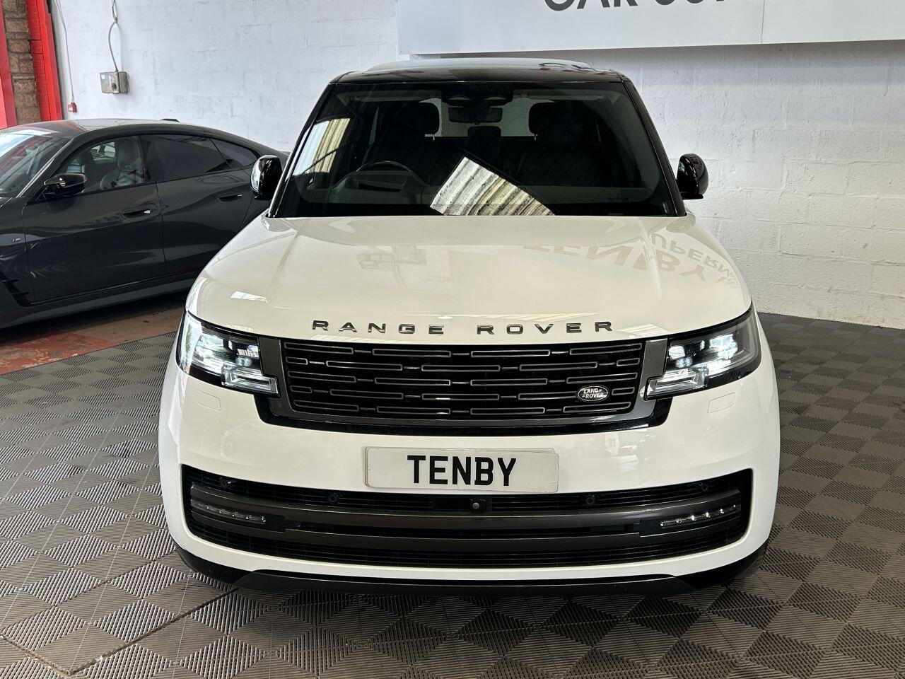 Land Rover Range Rover view 4