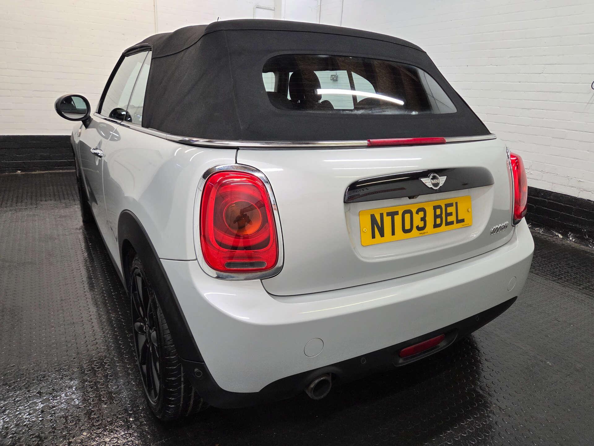 Mini Convertible view 5