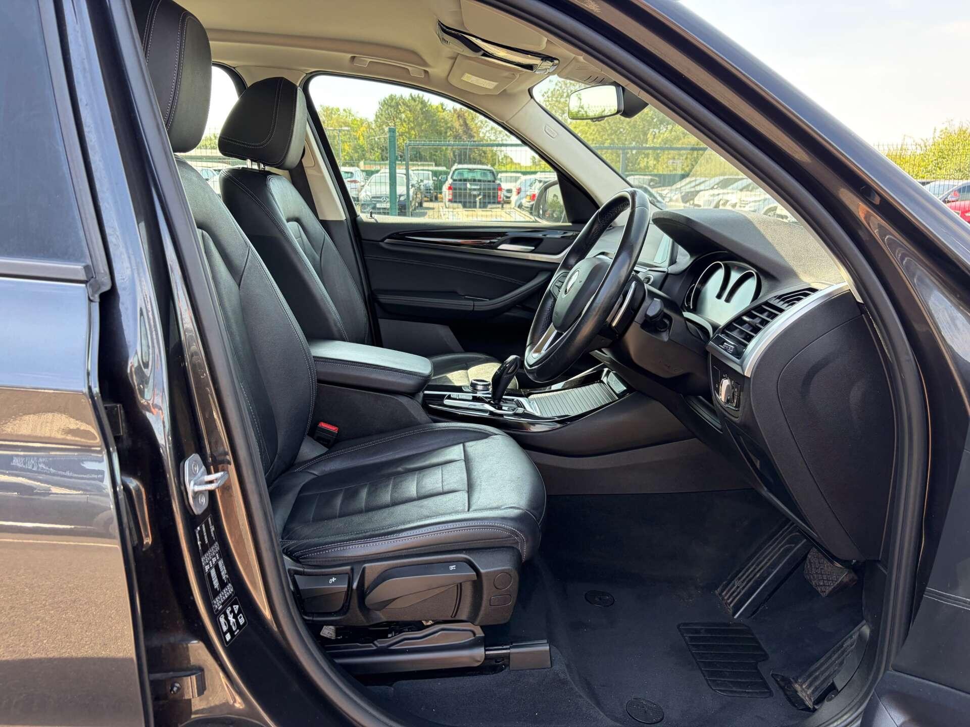 BMW X3 view 37