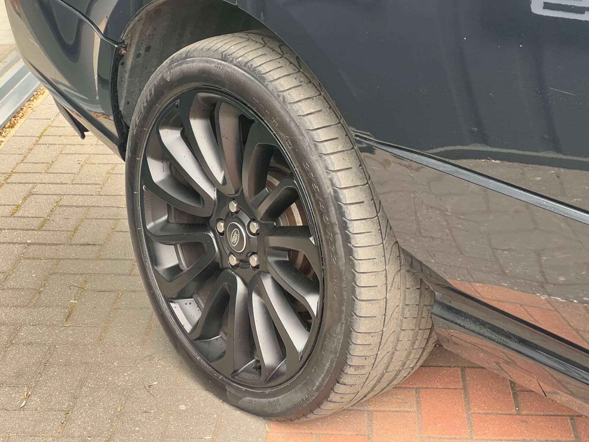 Land Rover Range Rover view 47