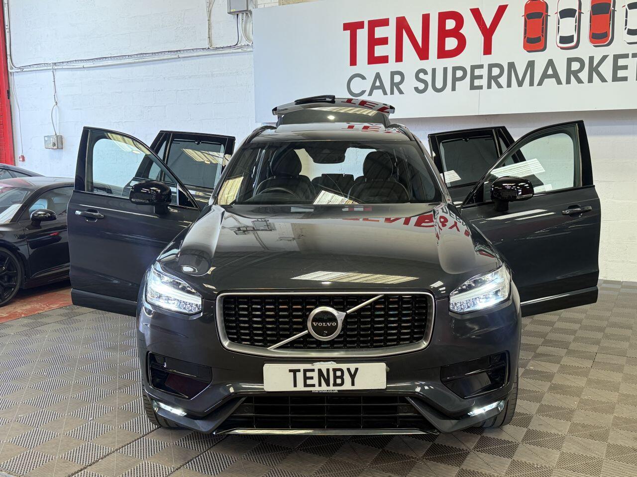 Volvo XC90 view 12