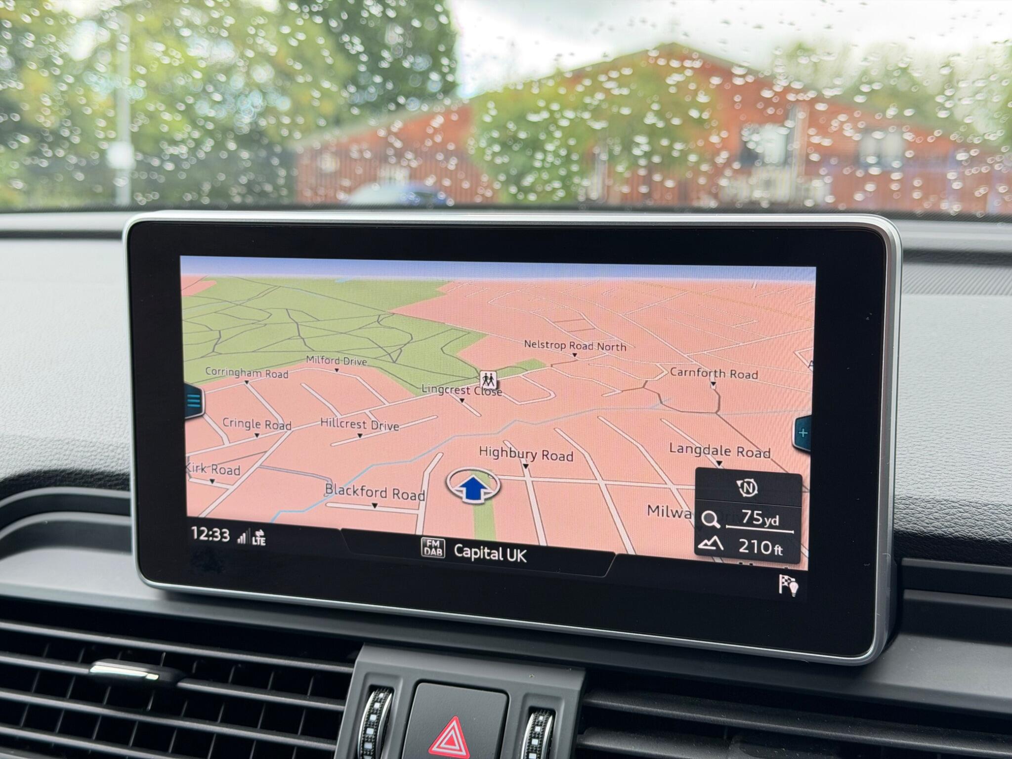 Audi SQ5 view 49