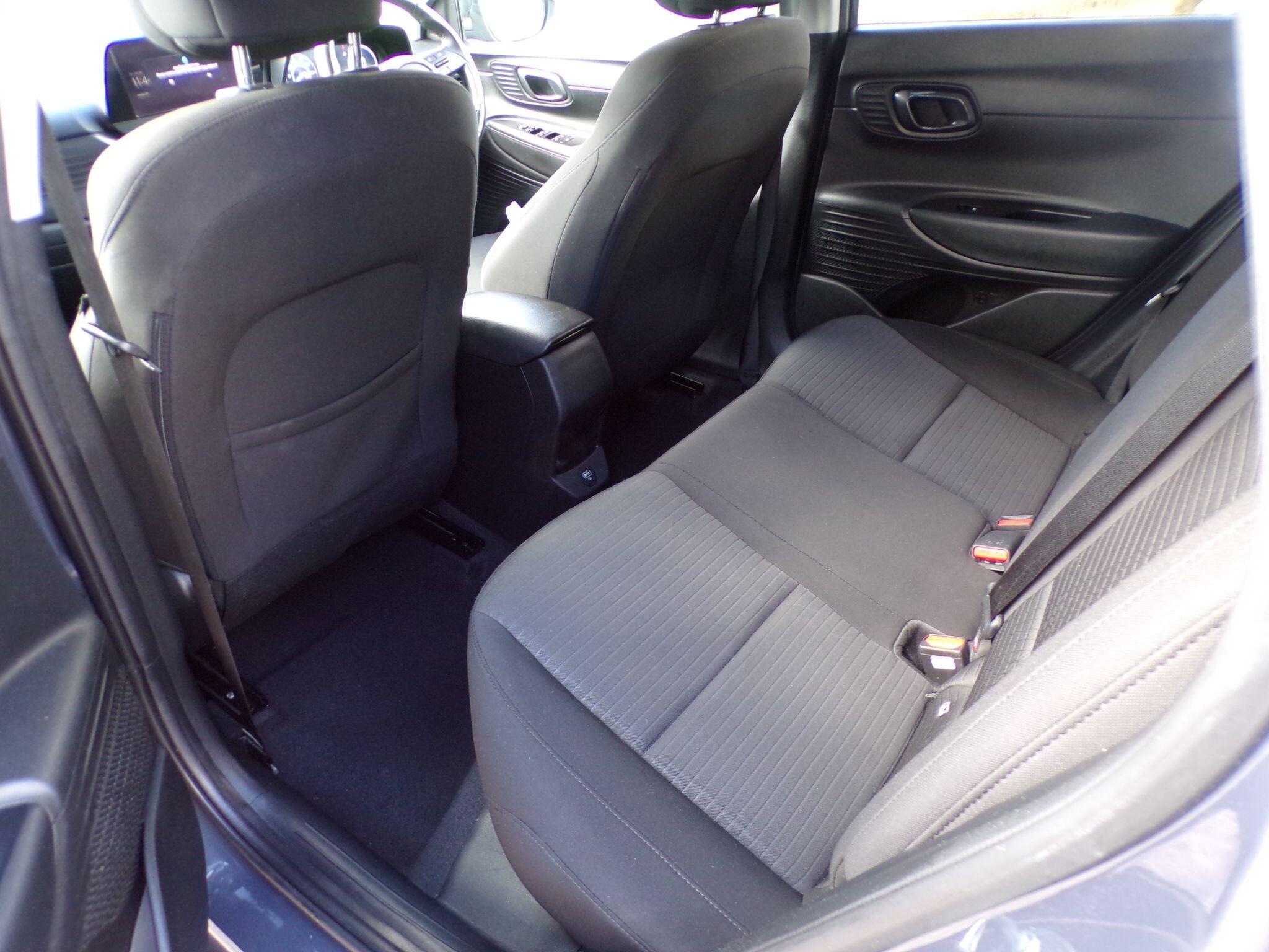 Hyundai I20 view 12