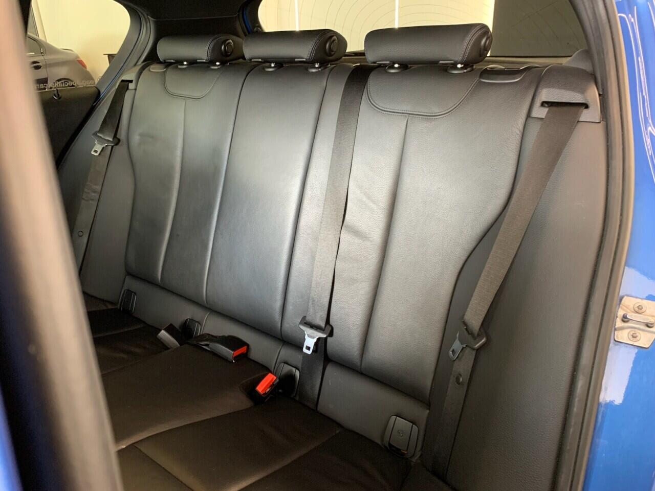 BMW 1 Series view 29