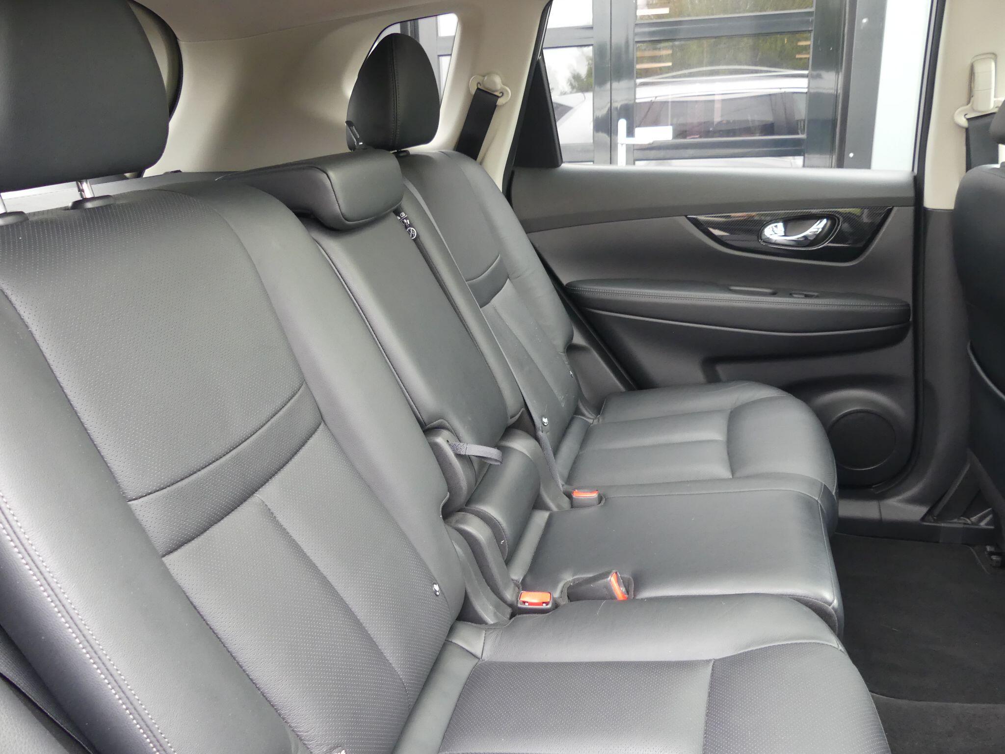 Nissan X-Trail view 15