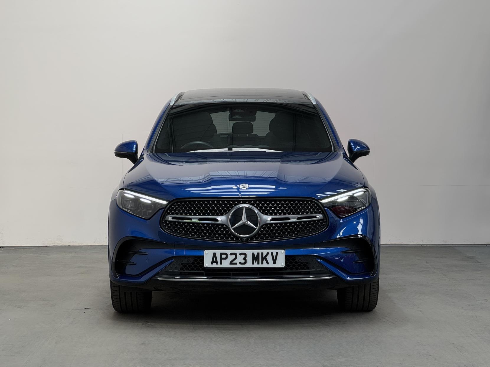 Mercedes-Benz GLC view 5