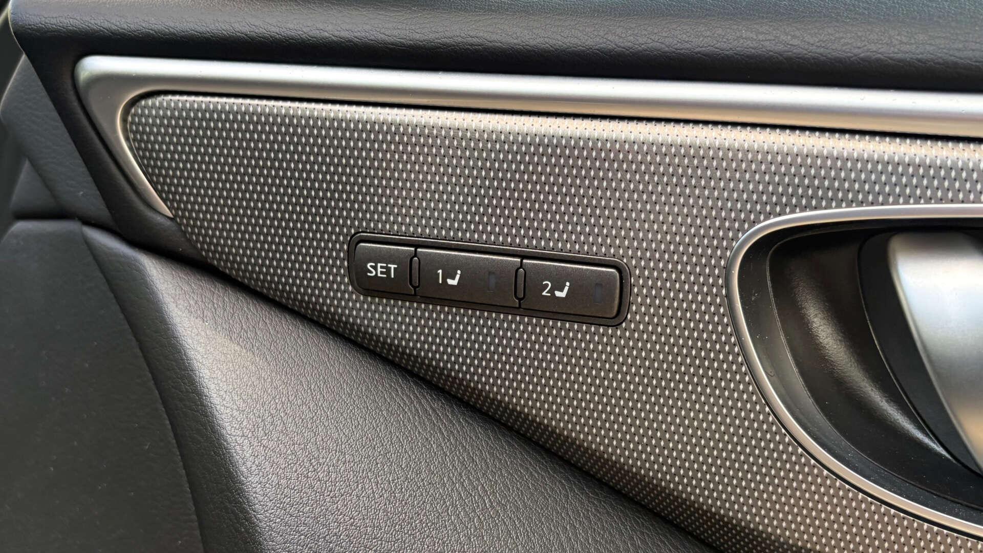 Infiniti Q50 view 33