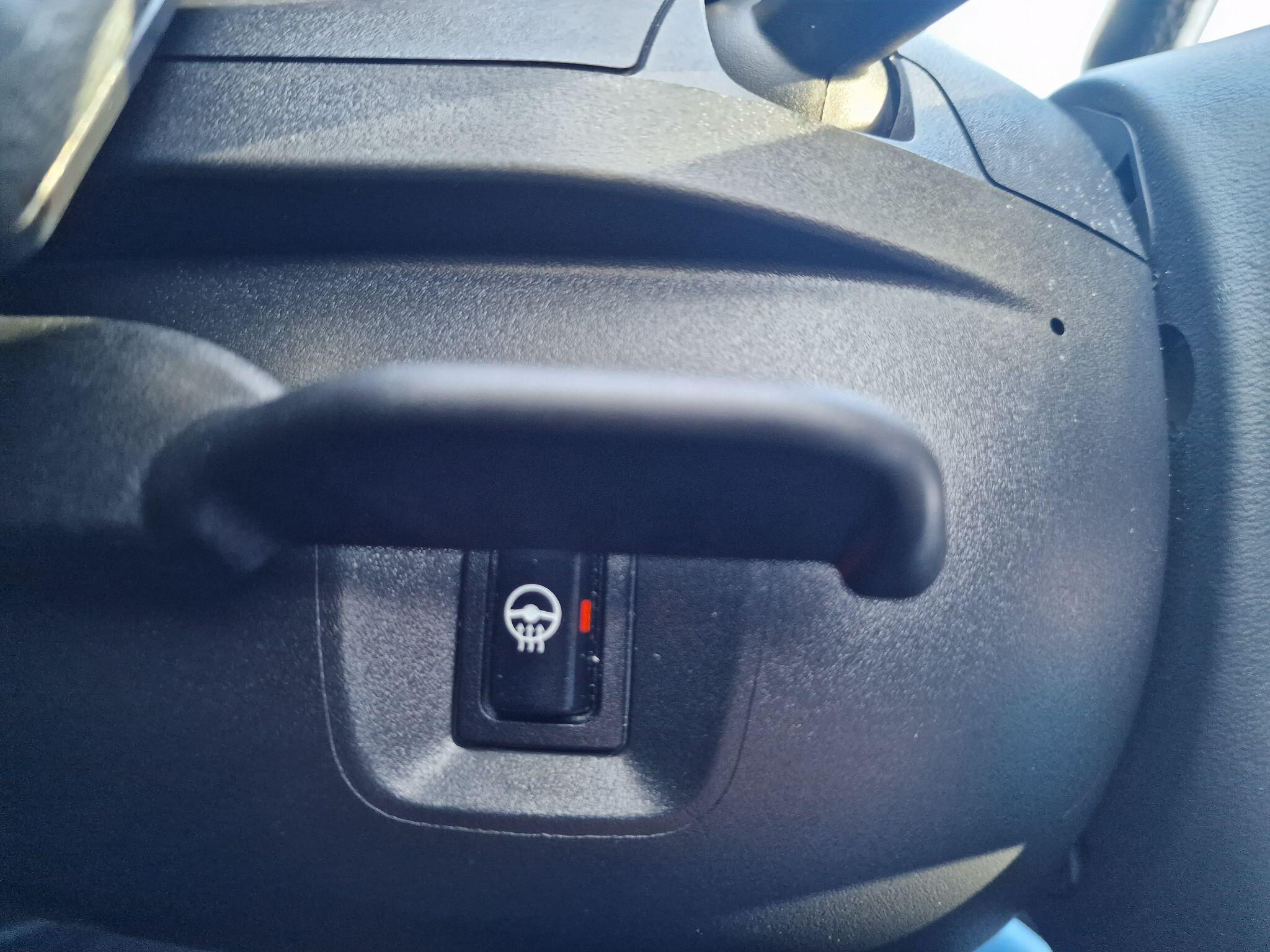 BMW 2 Series view 34
