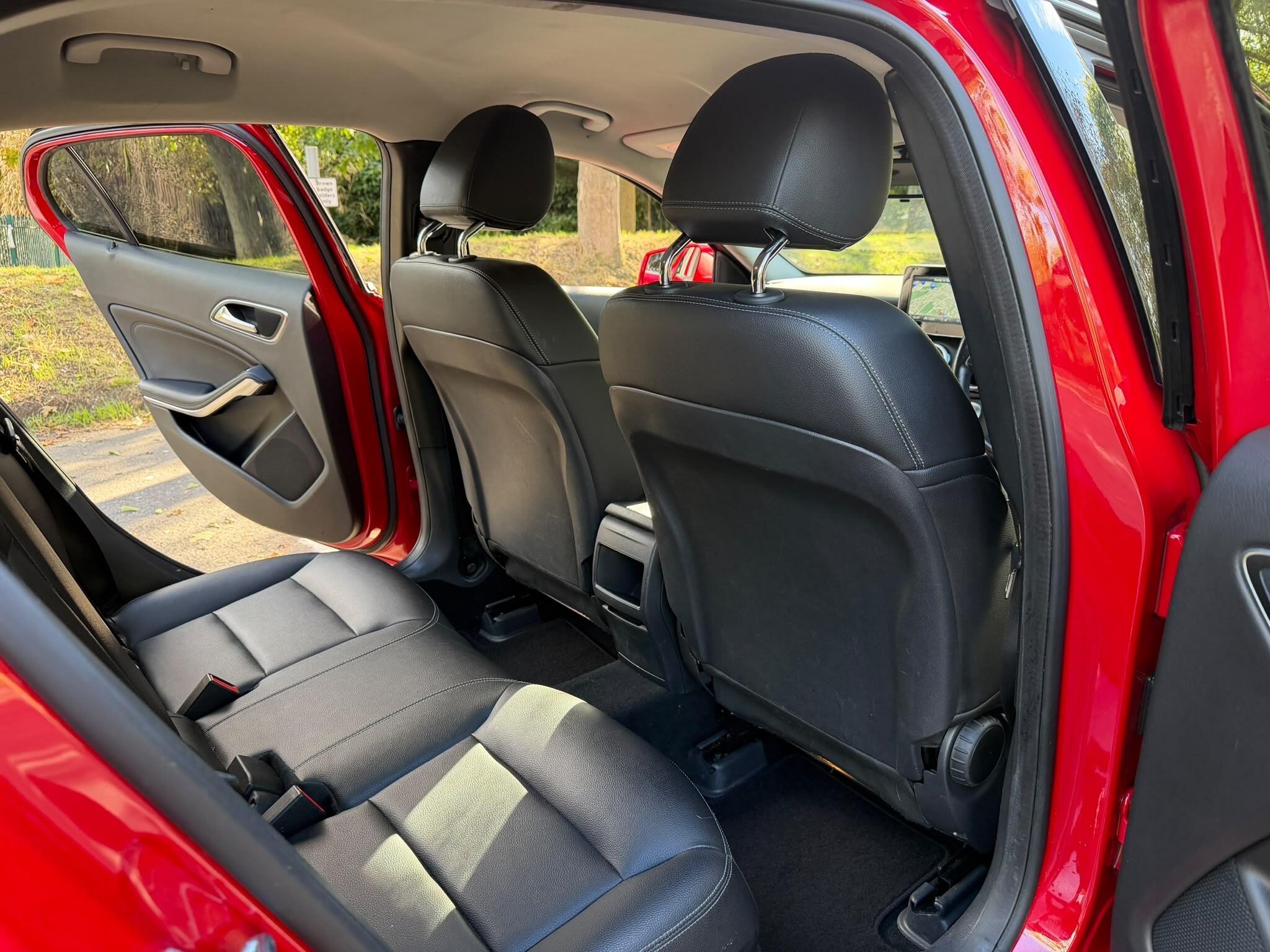 Mercedes-Benz Gla view 19