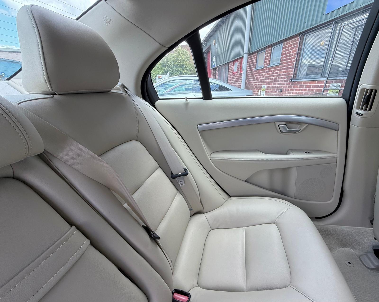 Volvo S80 view 67
