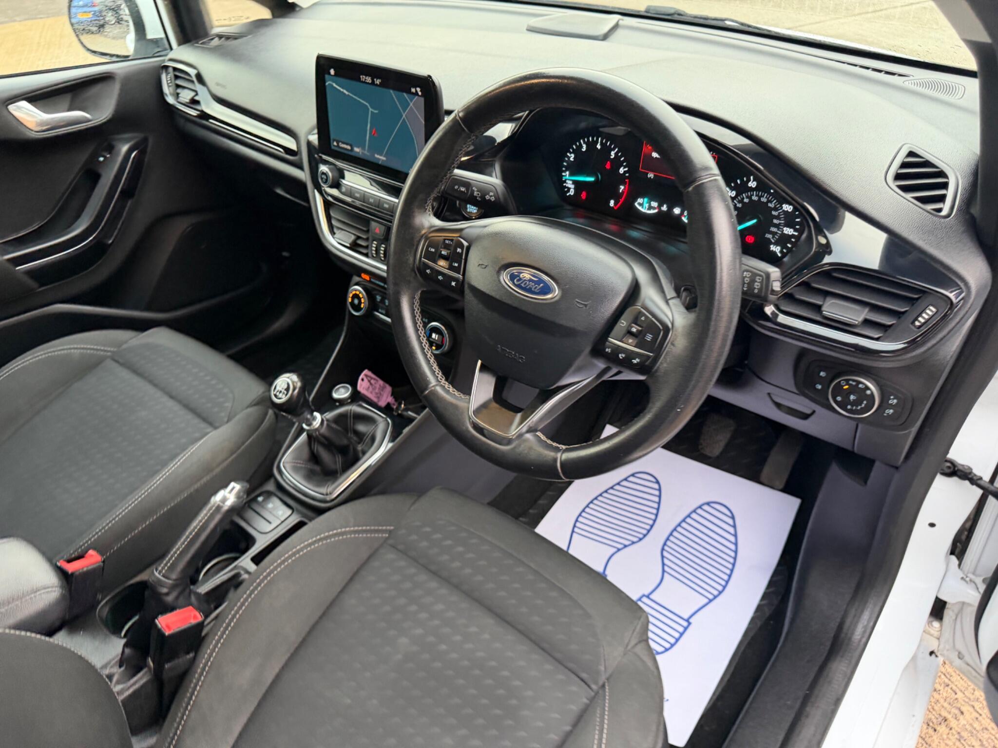 Ford Fiesta view 25