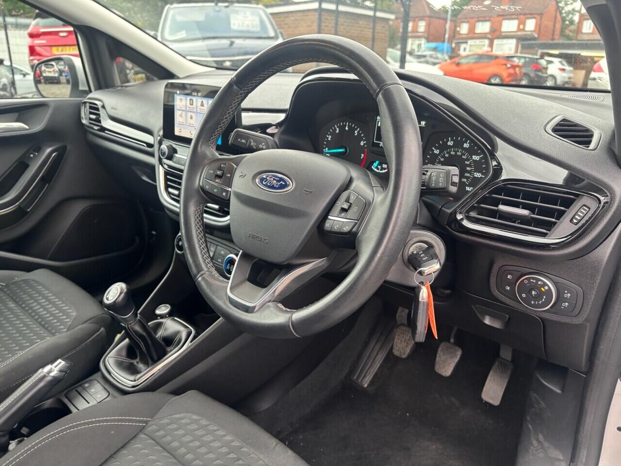 Ford Fiesta view 9