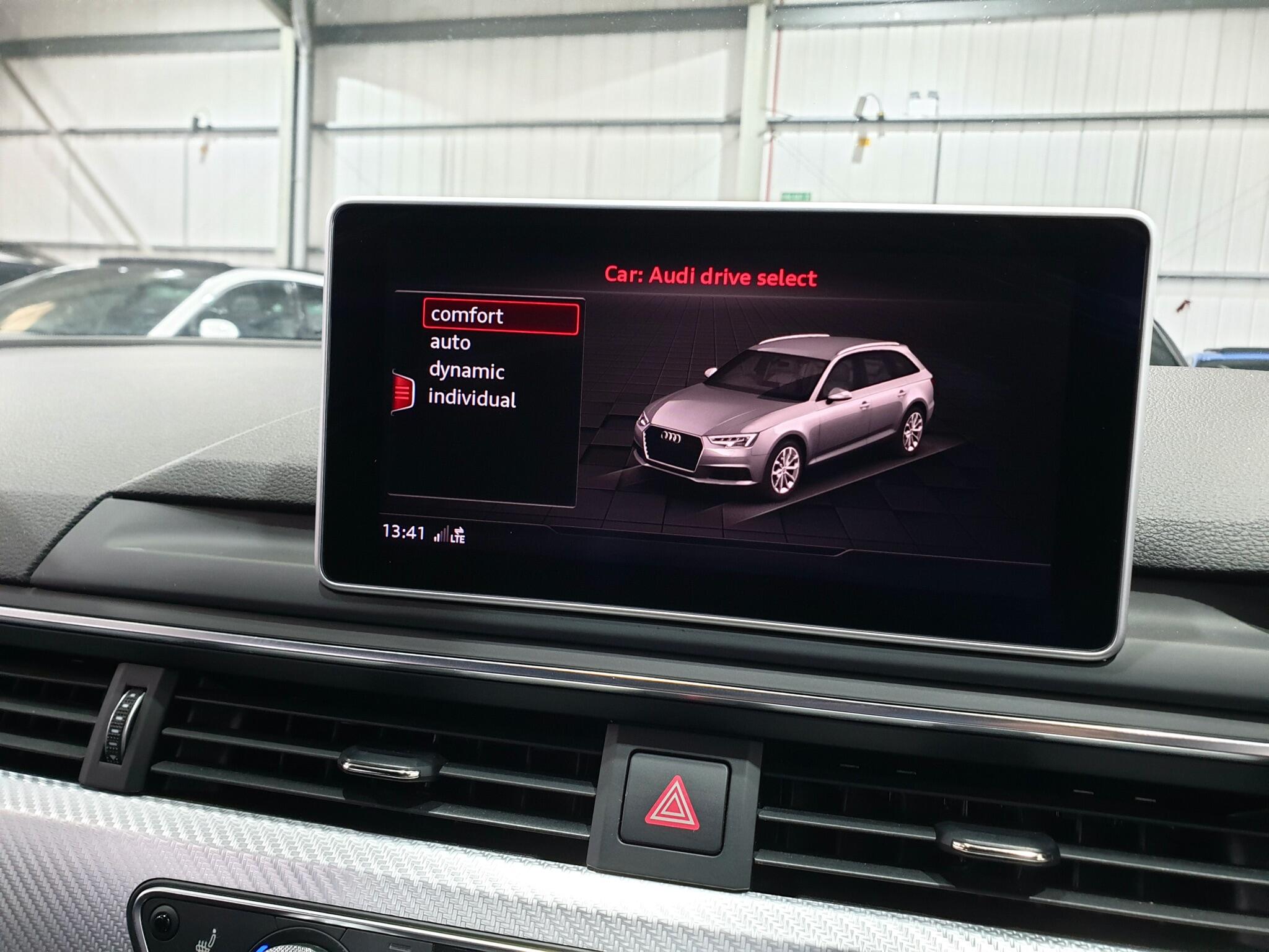 Audi RS4 view 73
