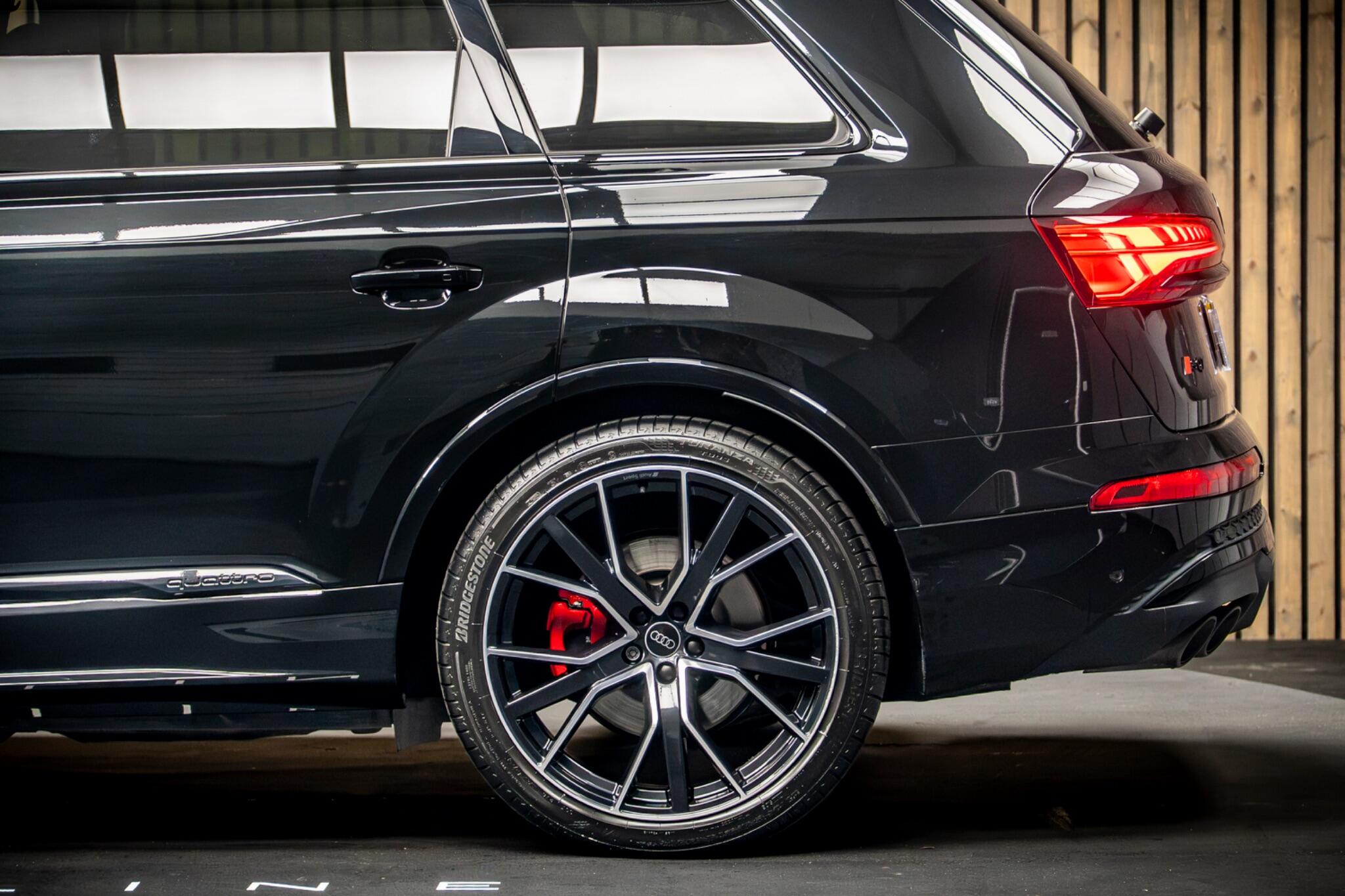 Audi SQ7 view 19