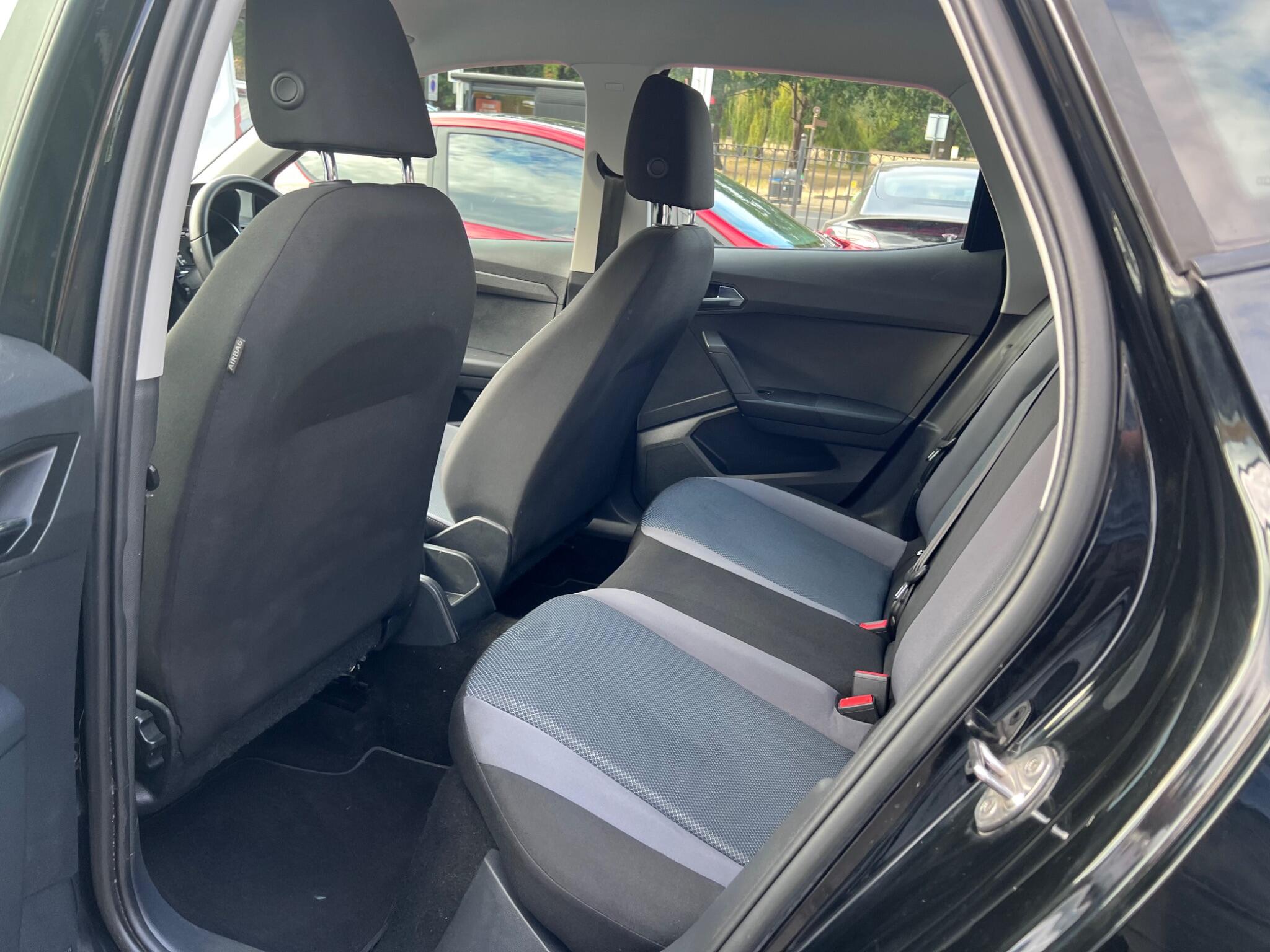 Seat Arona view 36
