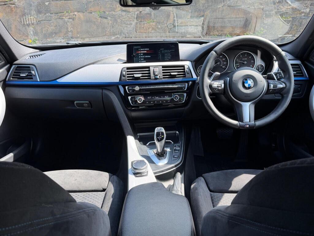 BMW 3 Series view 11