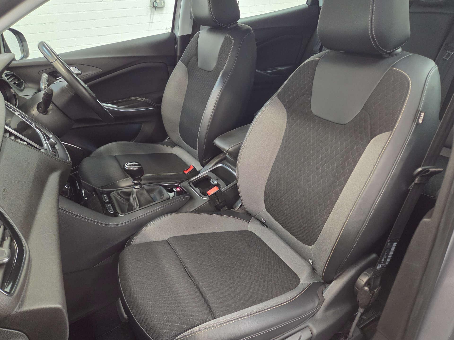 Vauxhall Grandland X view 11