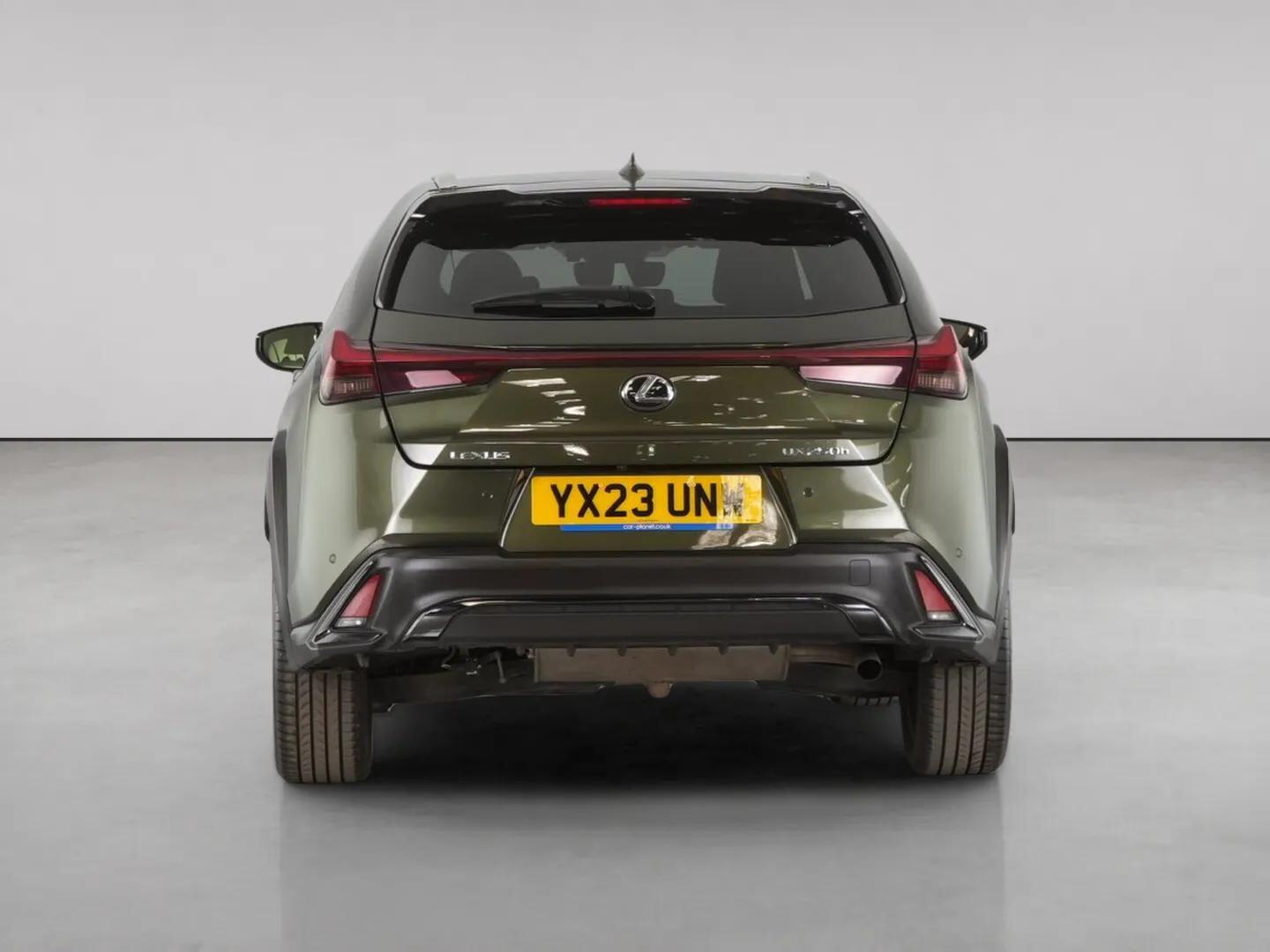 Lexus Ux view 7