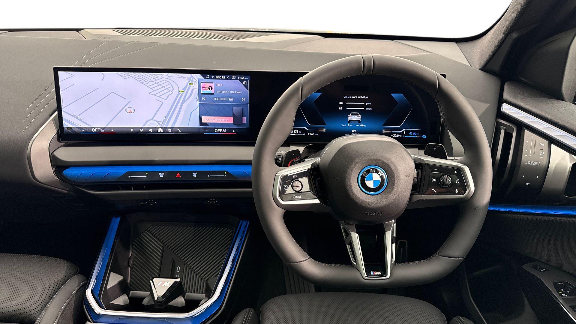 BMW X3 view 5