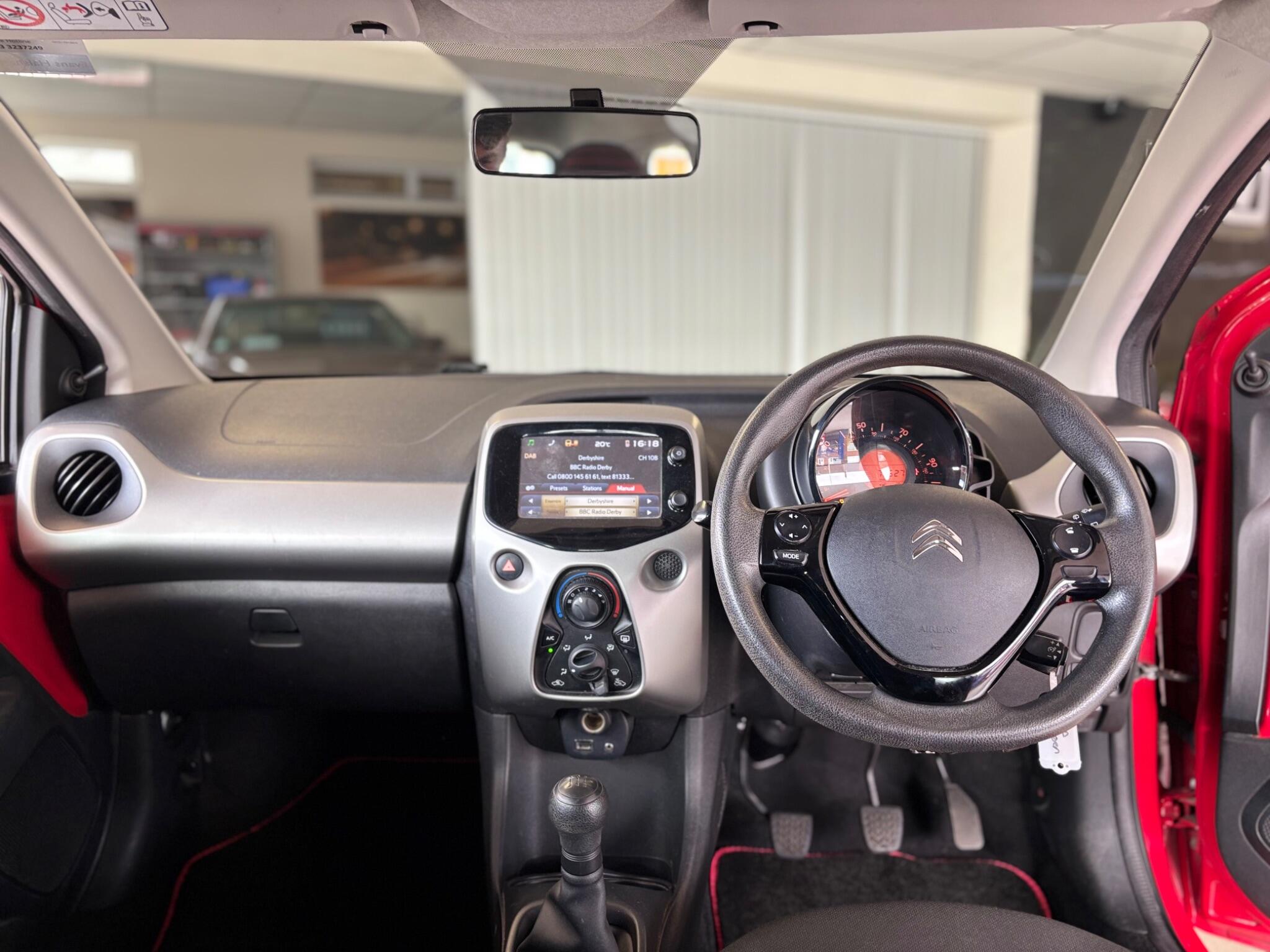 Citroen C1 view 11