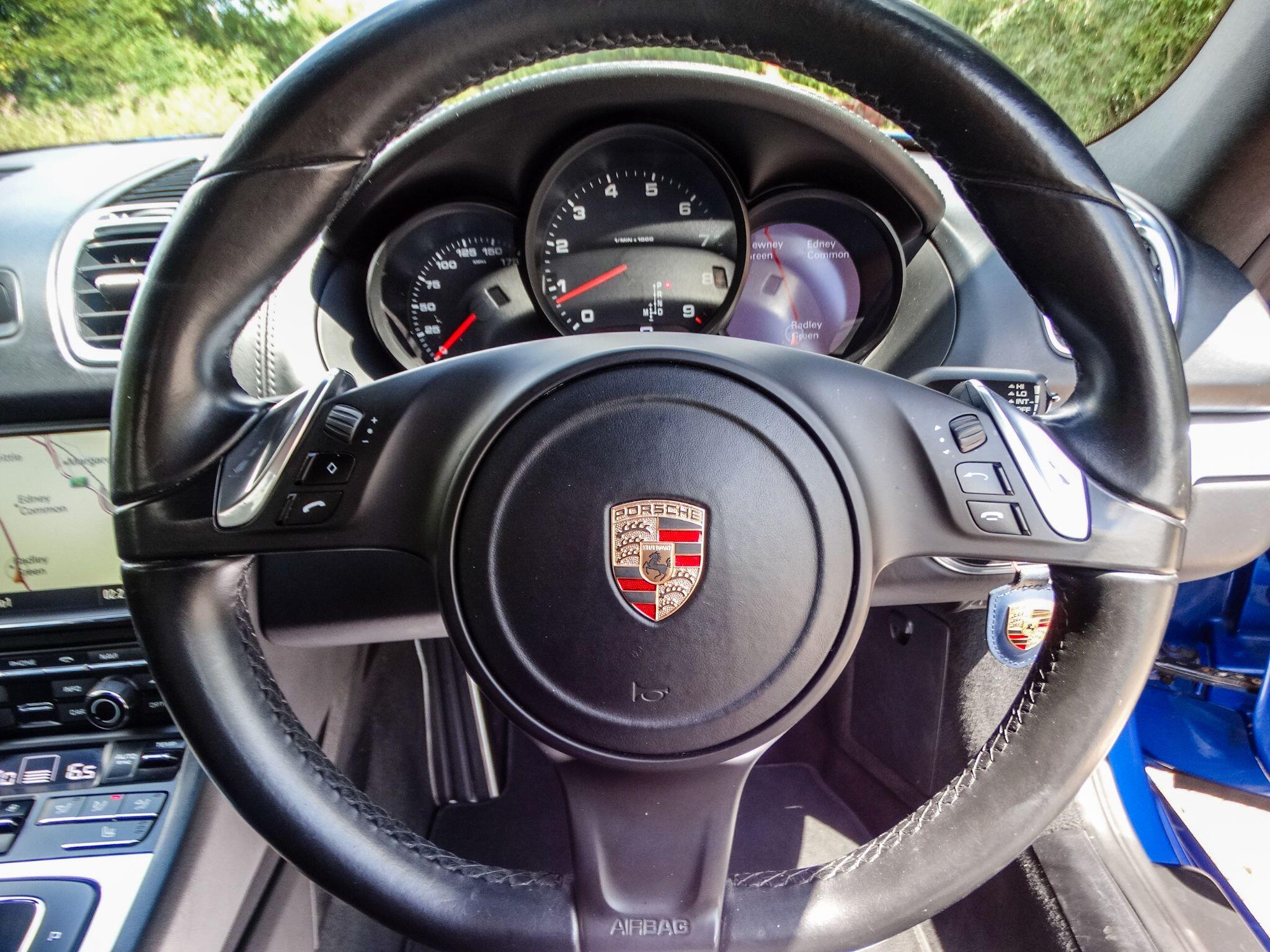 Porsche Cayman view 7