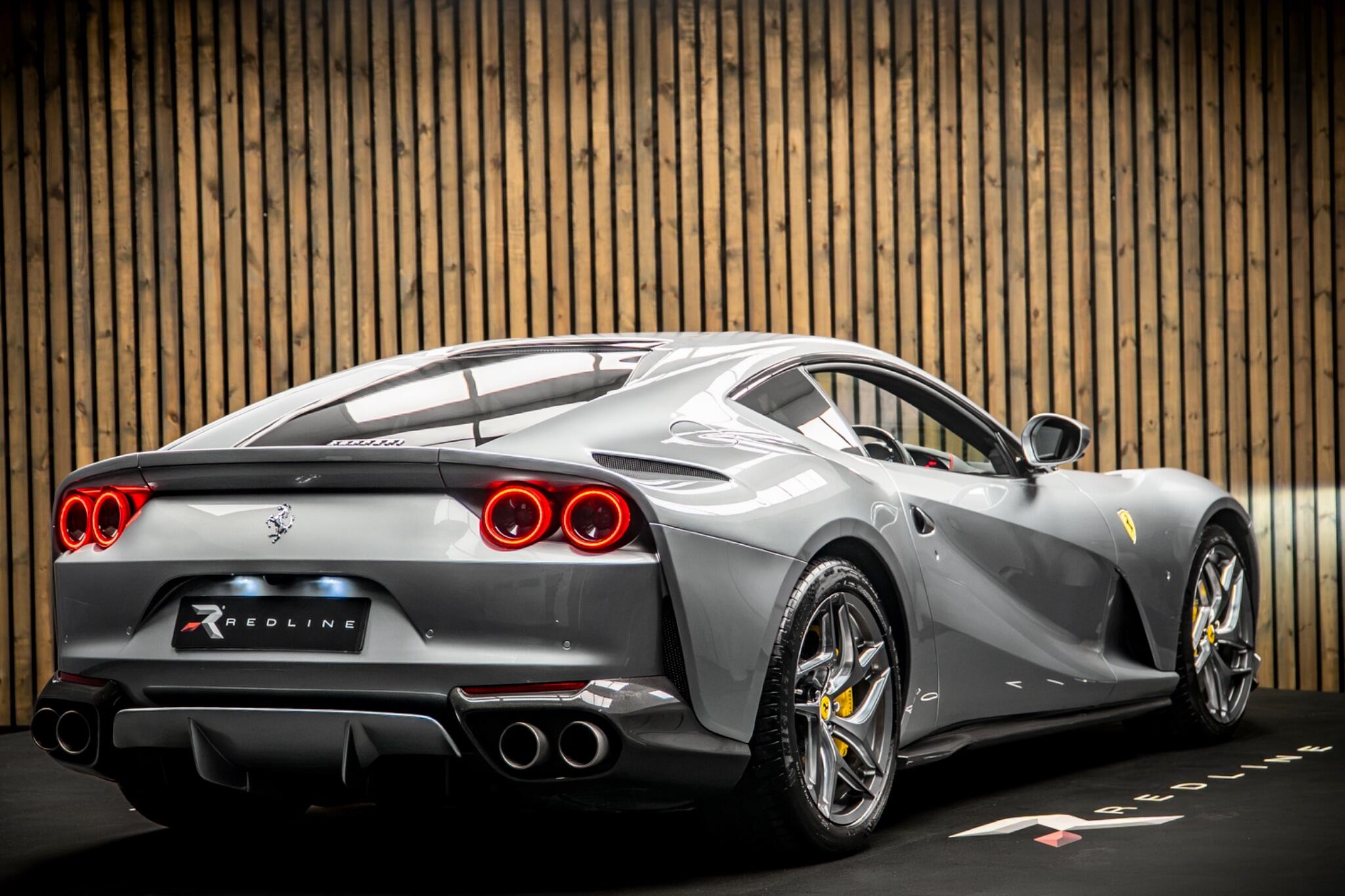 Ferrari 812 view 4