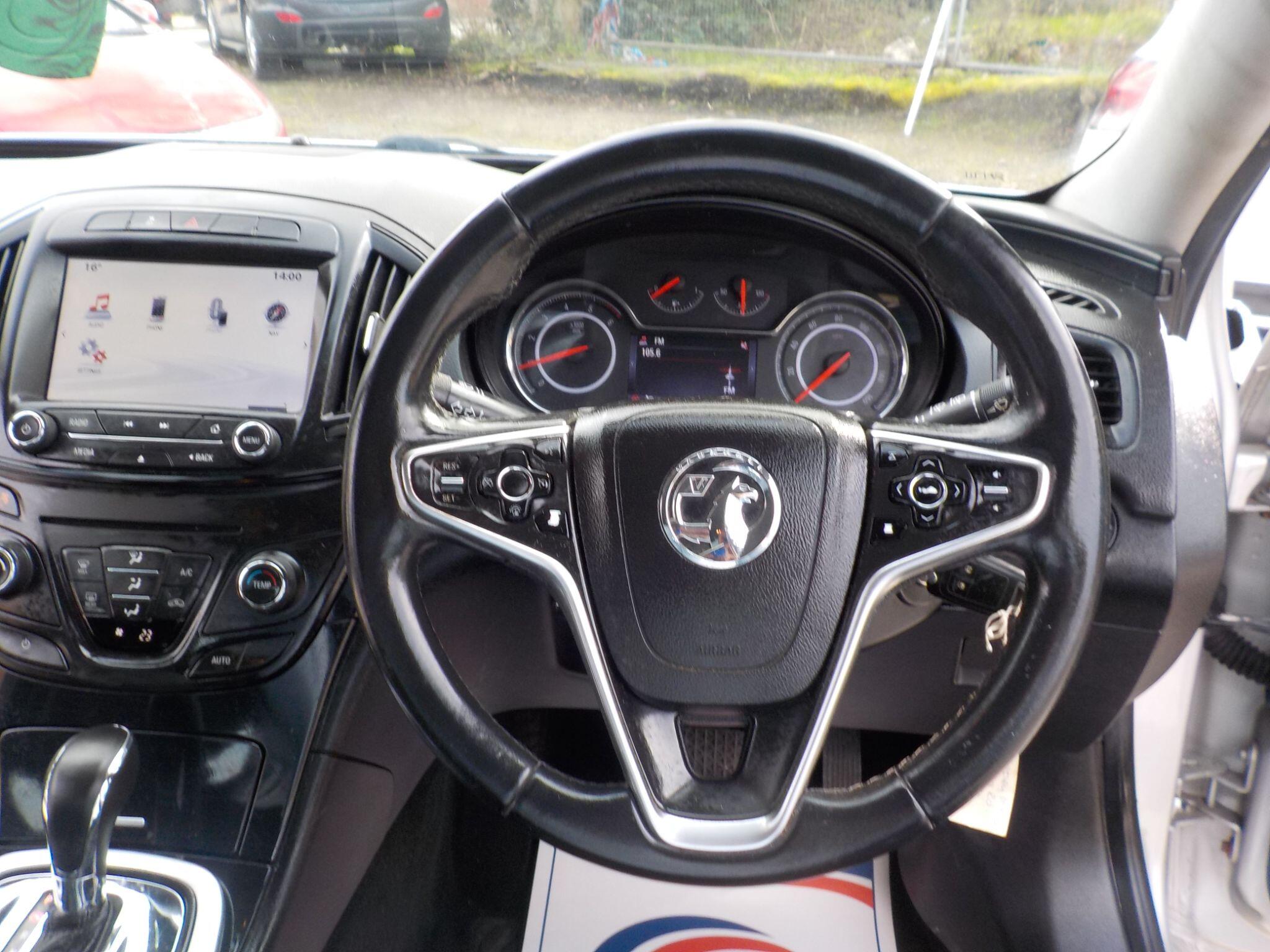 Vauxhall Insignia 2.0 CDTi Tech Line Auto Euro 5 5dr