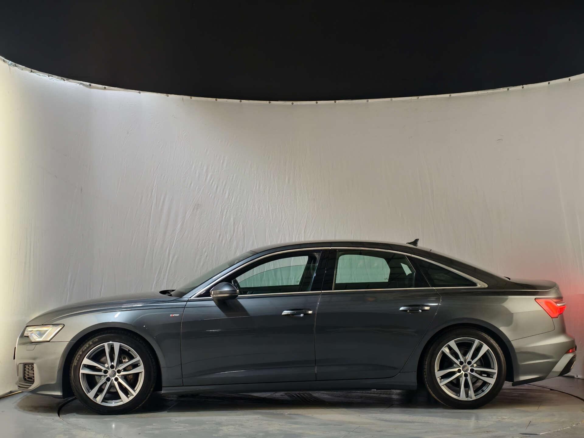 Audi A6 Saloon view 6