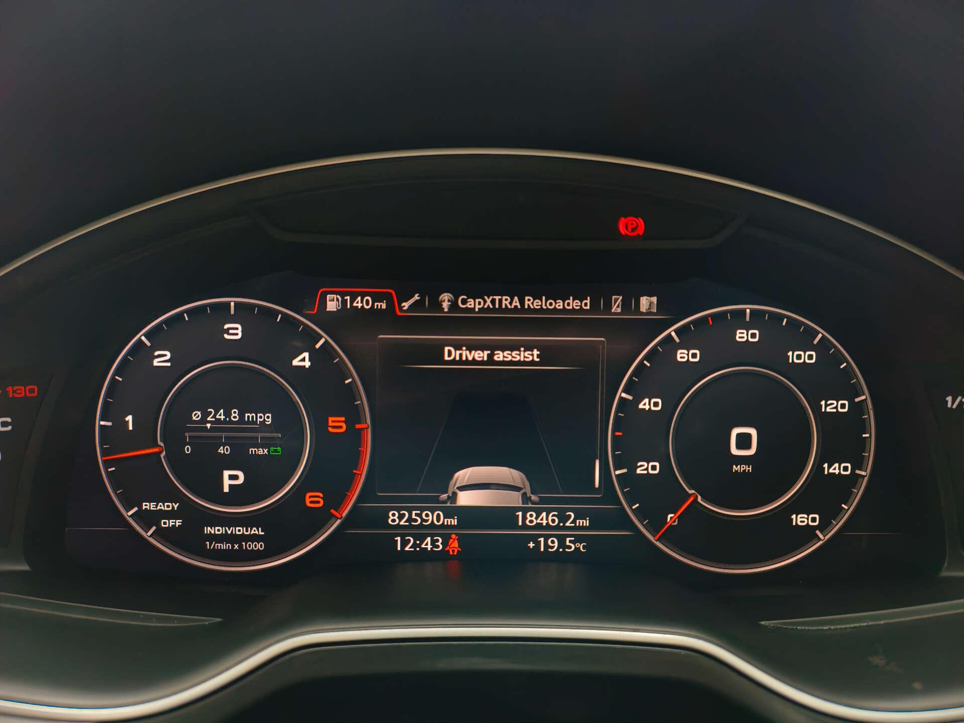 Audi Q7 view 31