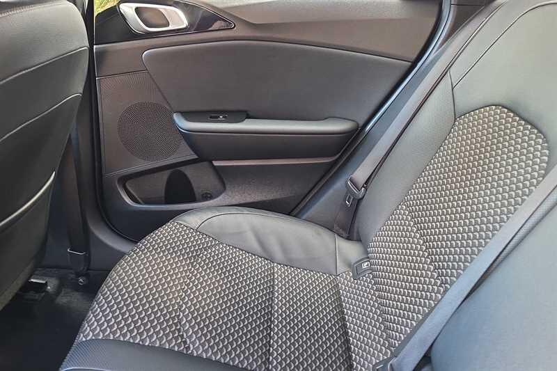 Kia Ceed view 26